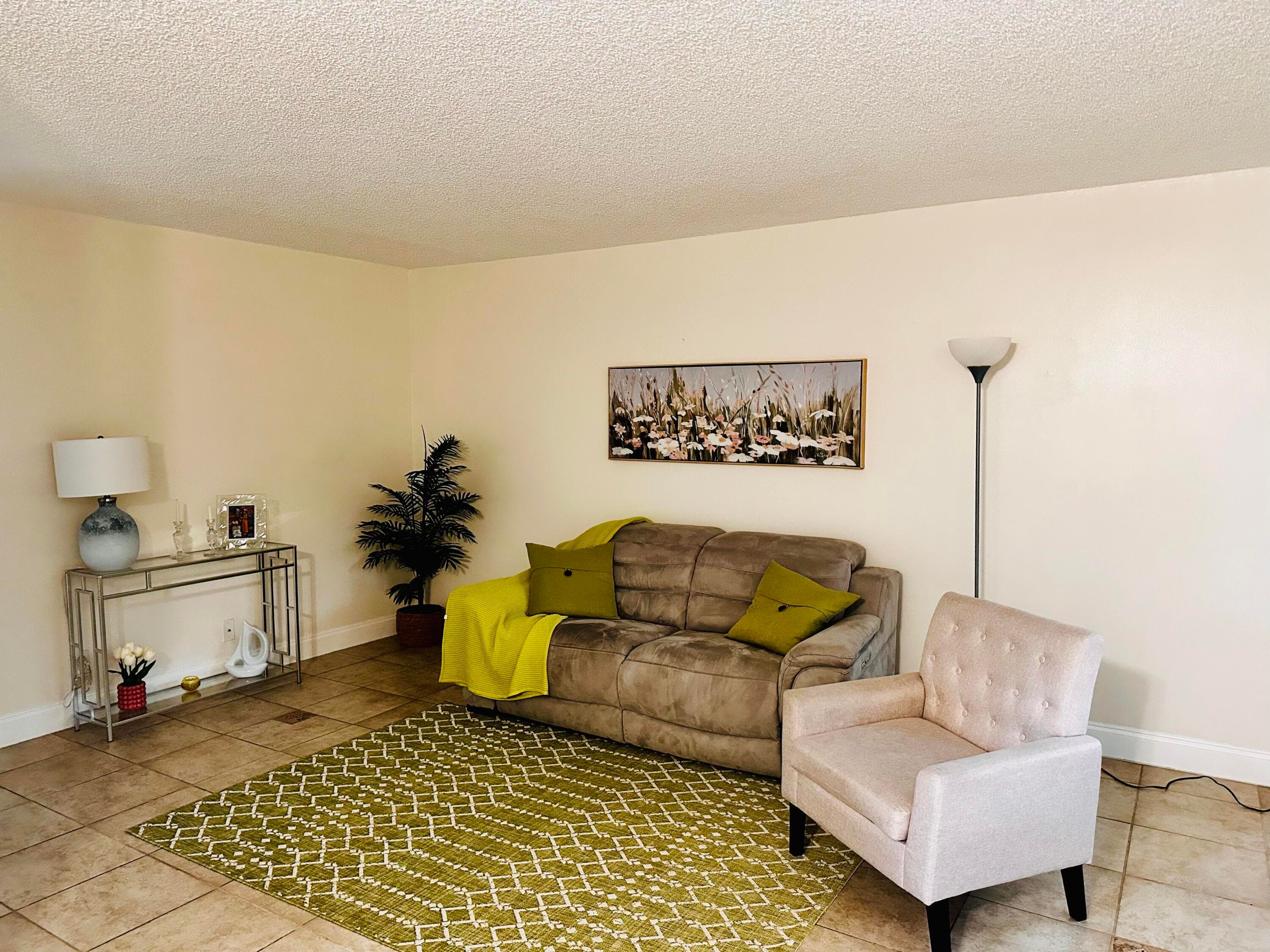 13500 SW 1st Street 111u, Pembroke Pines, FL 33027 — photo 2 of 12