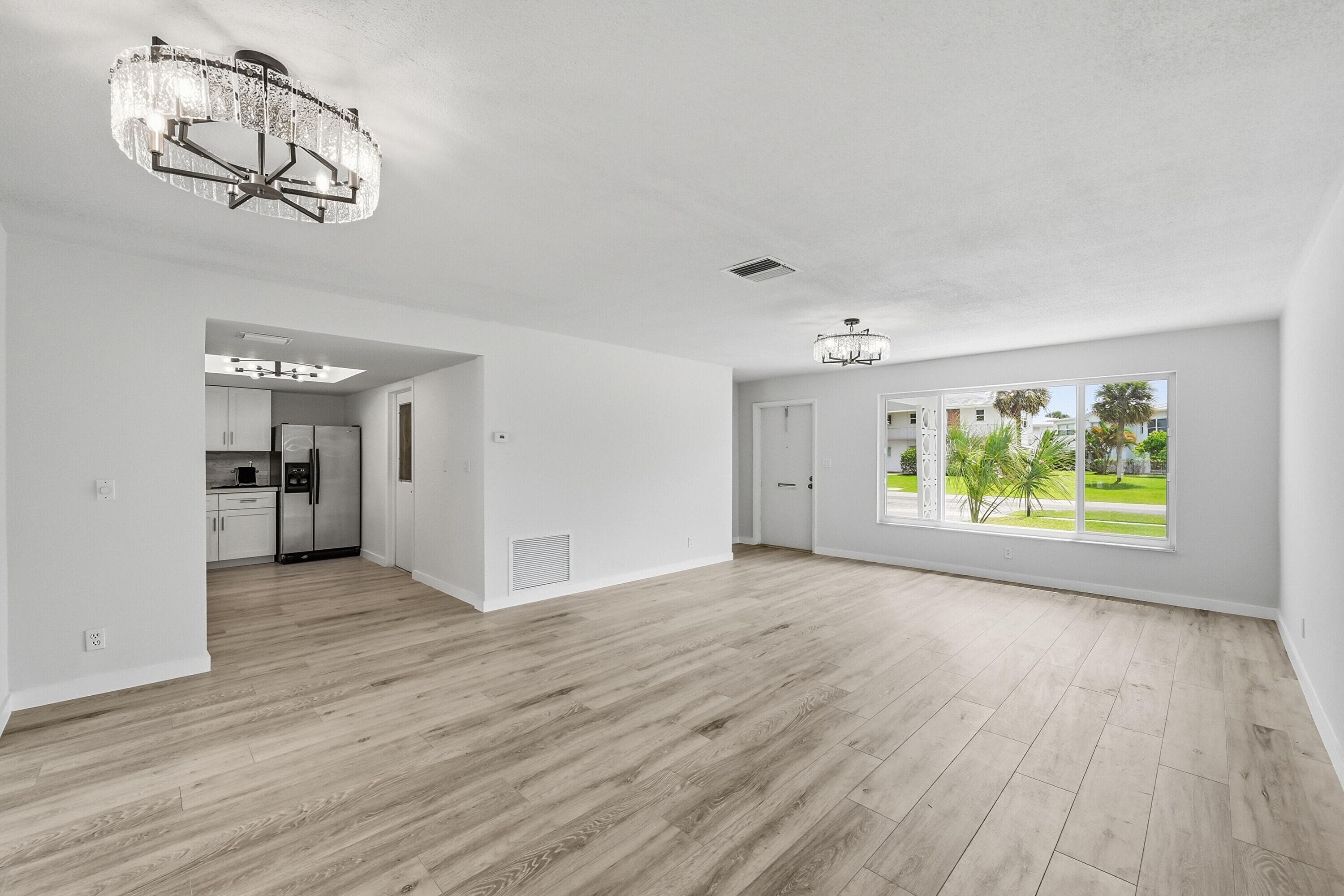 2631 W Golf Boulevard, Pompano Beach, FL 33064 — photo 10 of 39
