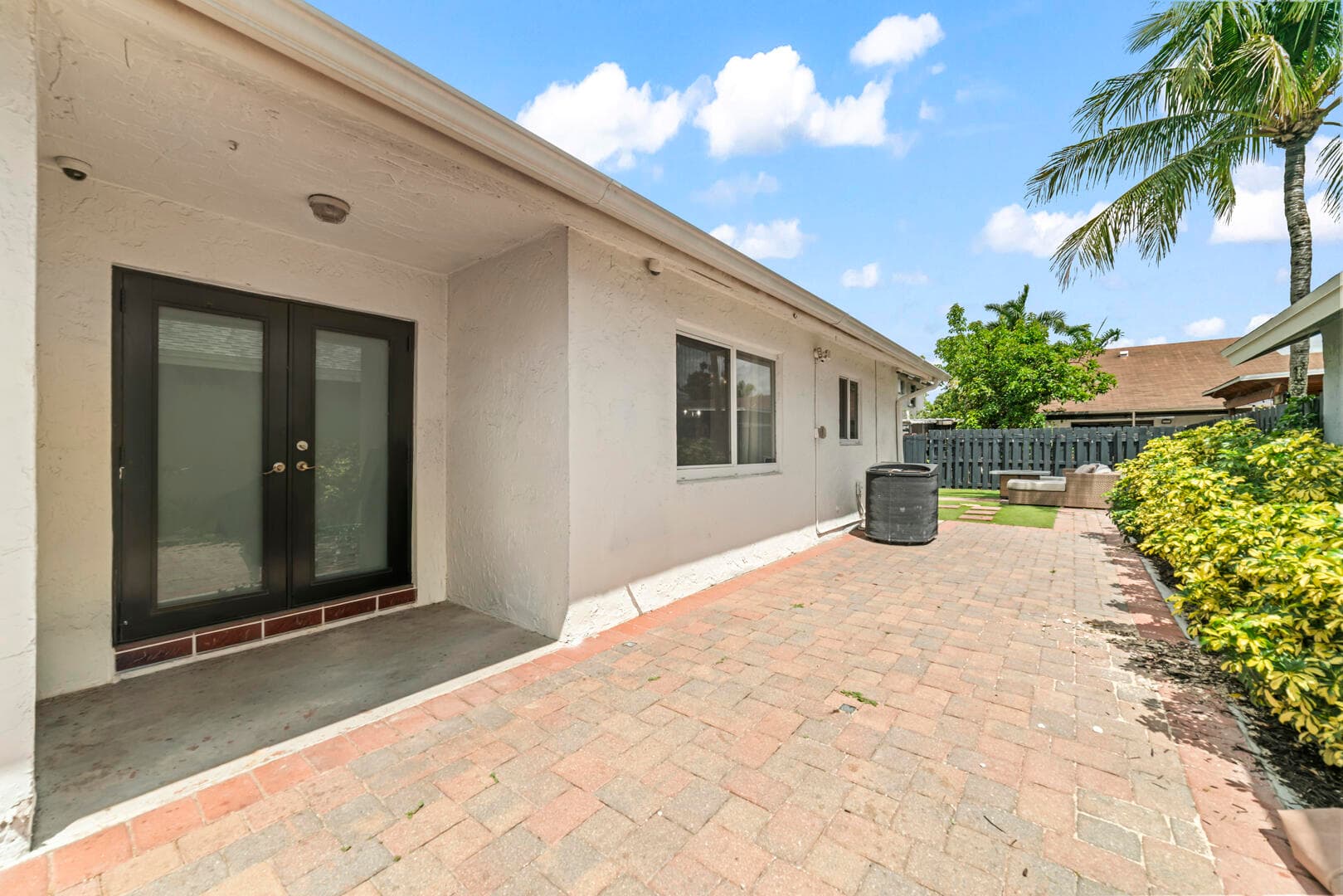 9651 SW 9th Court, Pembroke Pines, FL 33025 — photo 28 of 35
