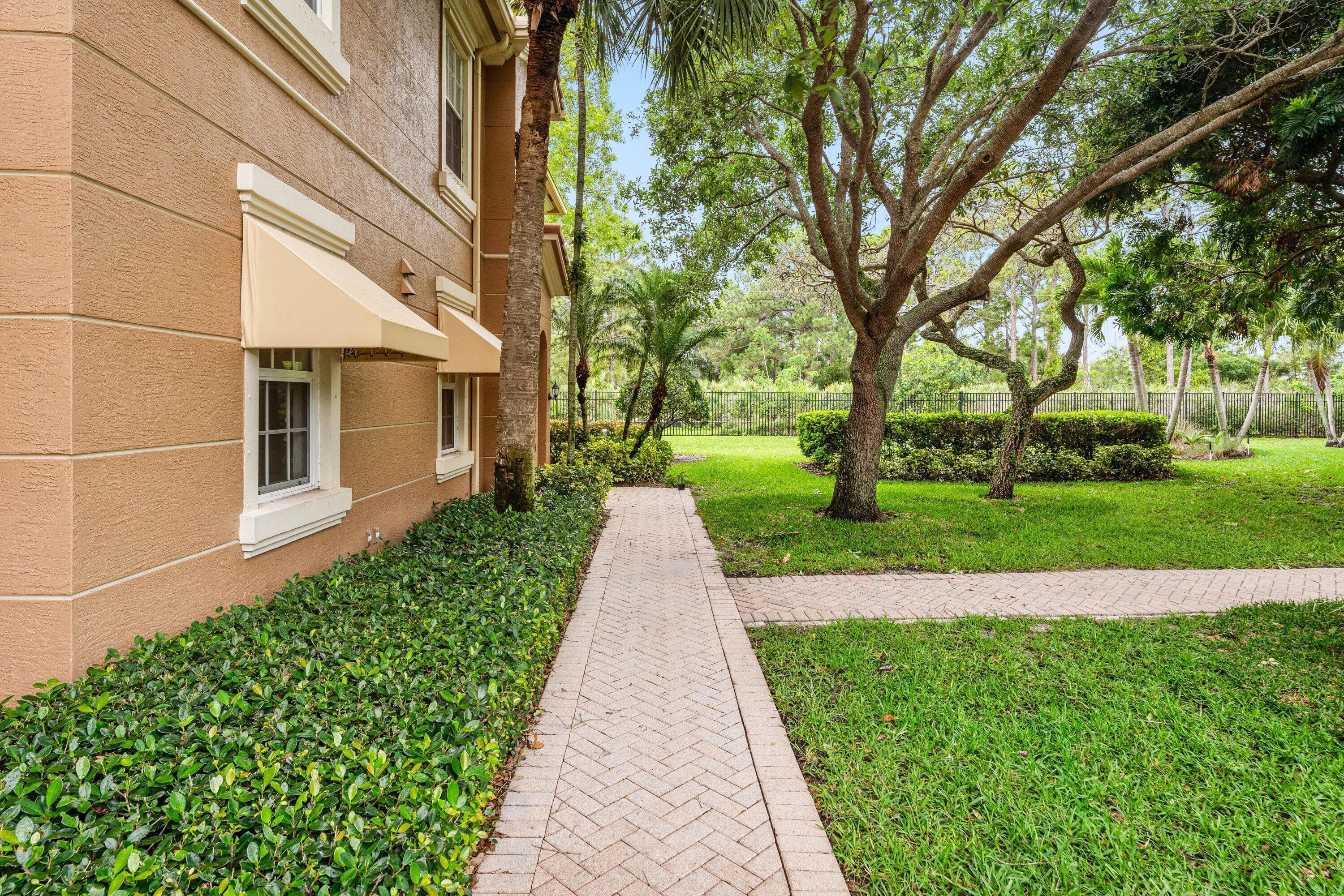 4891 Bonsai Circle 101, Palm Beach Gardens, FL 33418 — photo 3 of 26