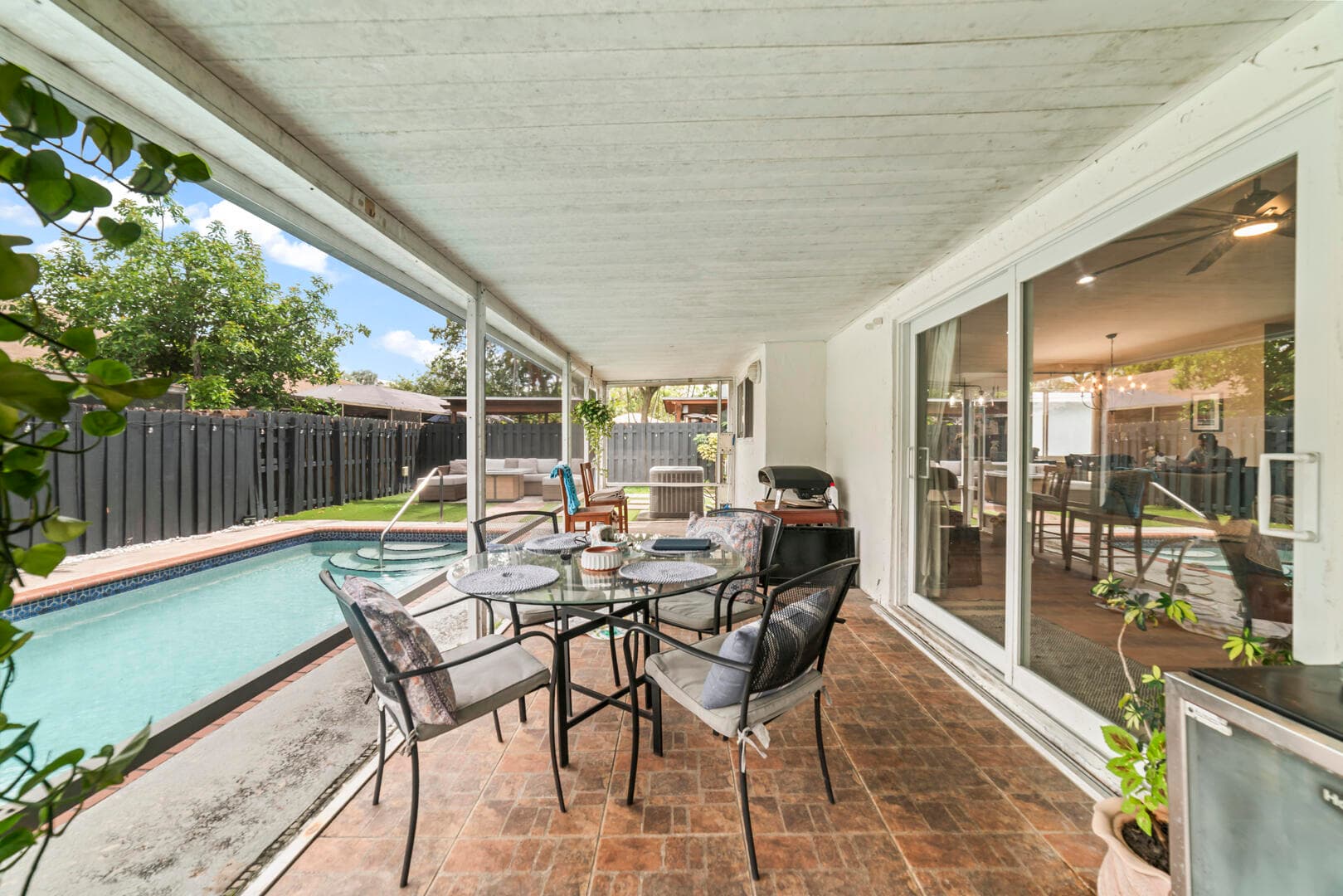 9651 SW 9th Court, Pembroke Pines, FL 33025 — photo 24 of 35