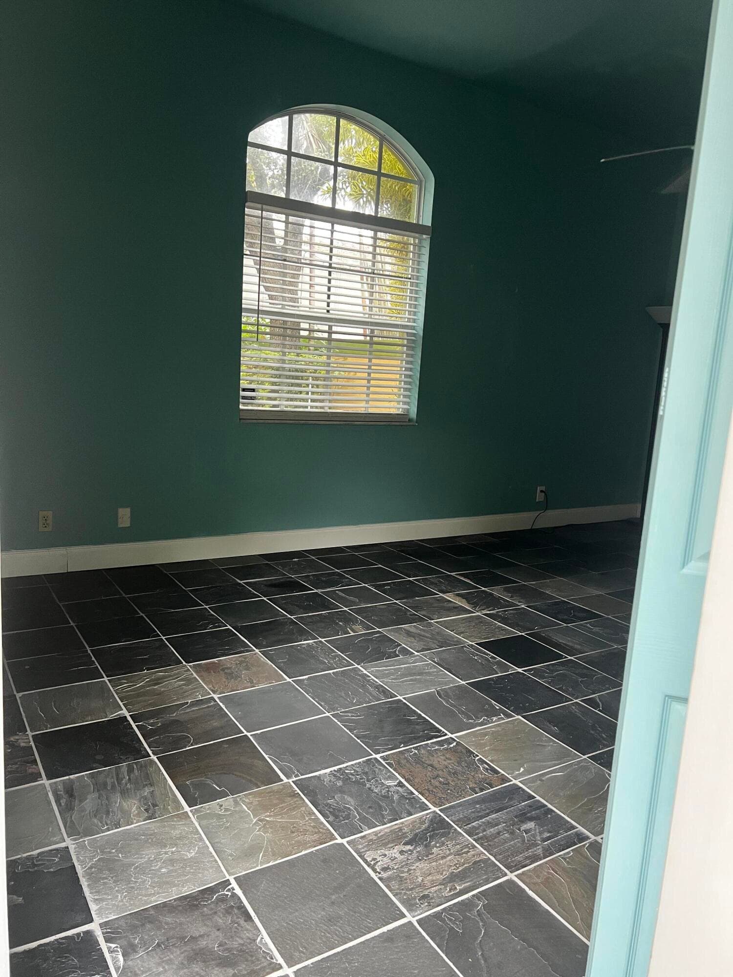 720 NE 3rd, Fort Lauderdale, FL — photo 31 of 37