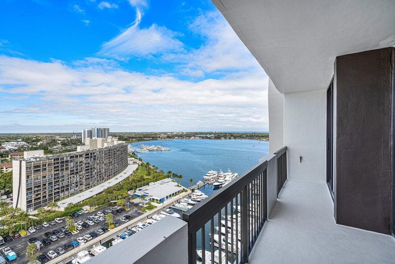 108 Lakeshore Drive 38-ph, North Palm Beach, FL 33408 — photo 38 of 45