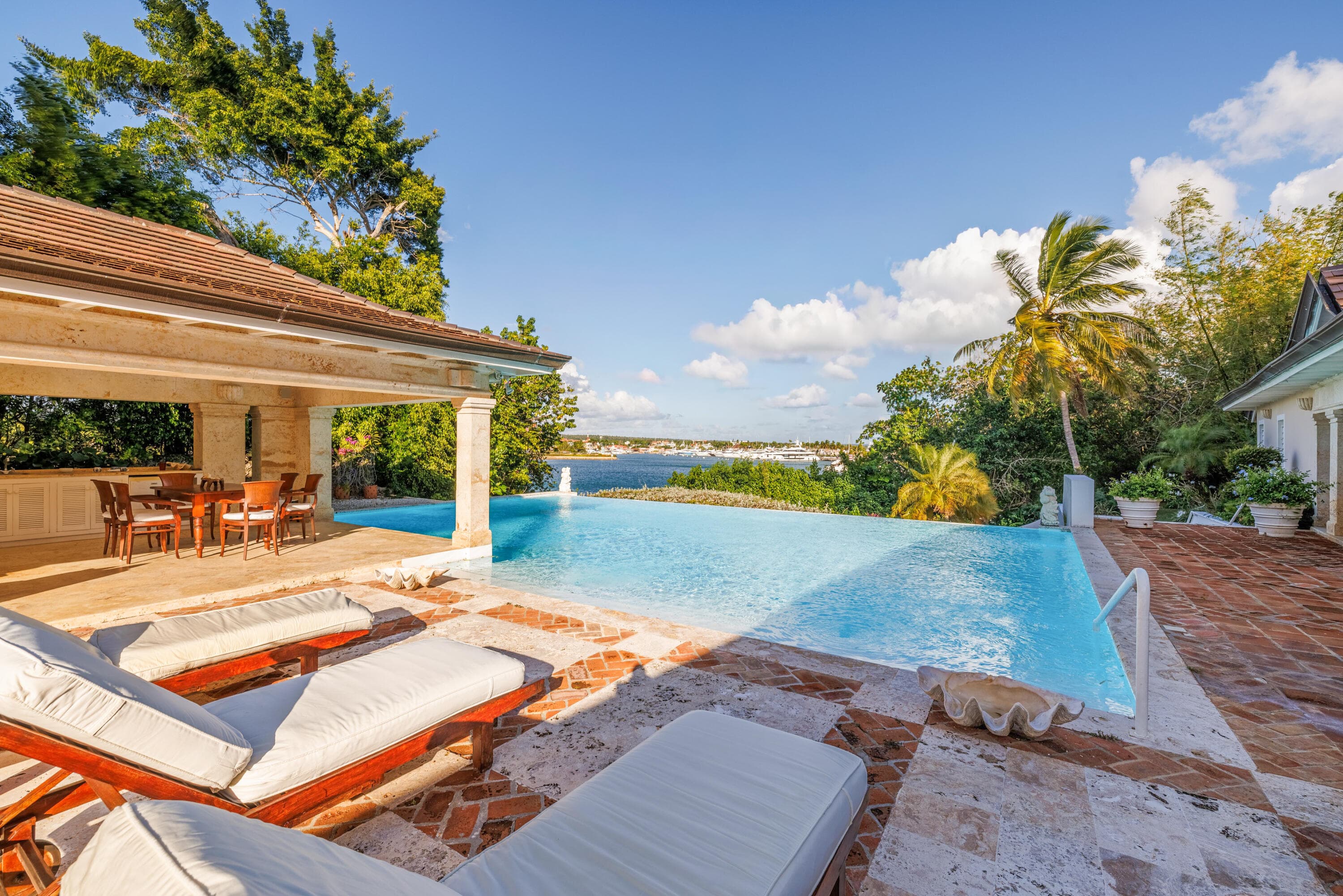 35a Punta Minitas — photo 1 of 35