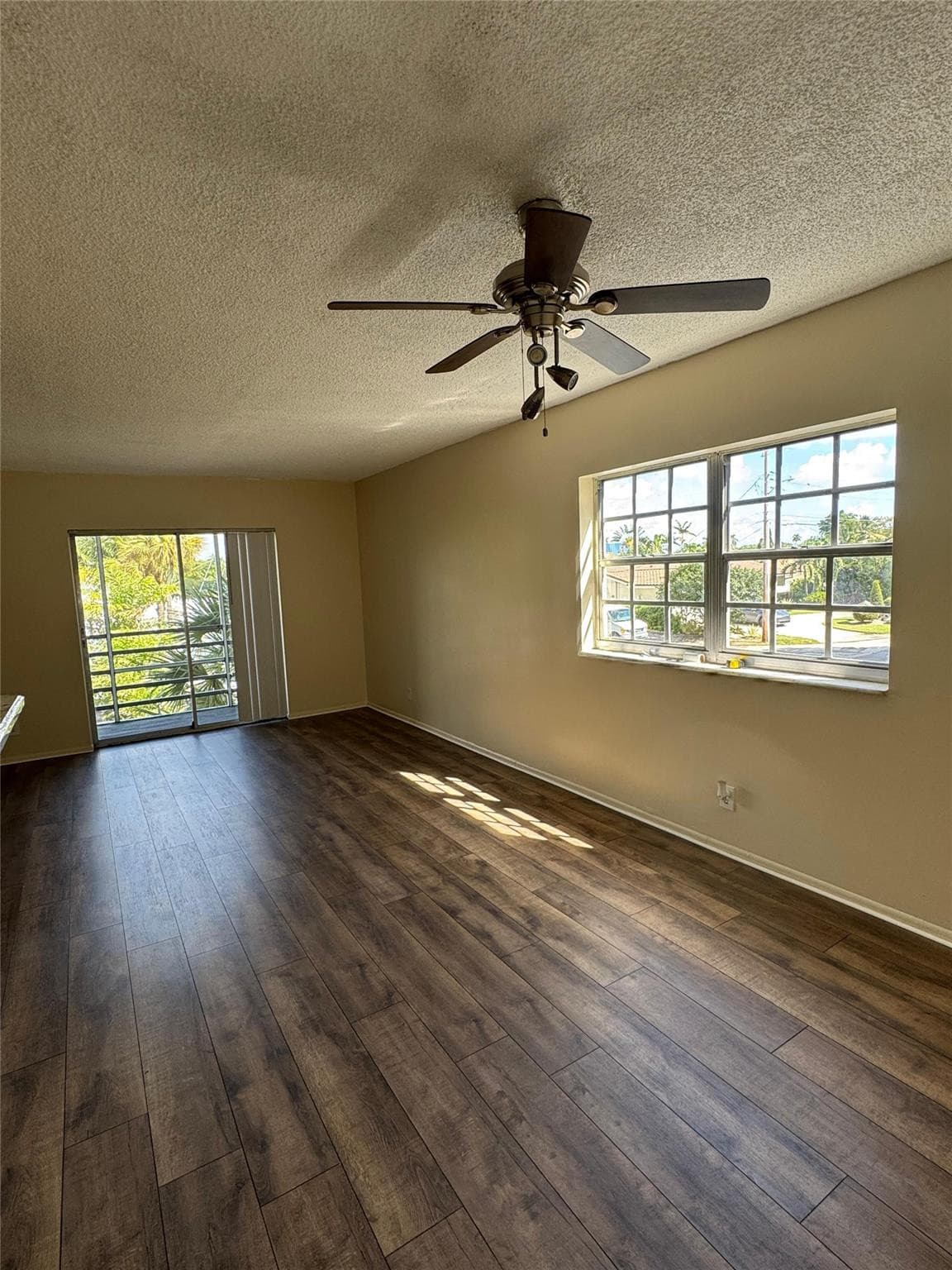 1407 NE 56th Street 201, Fort Lauderdale, FL 33334 — photo 2 of 22