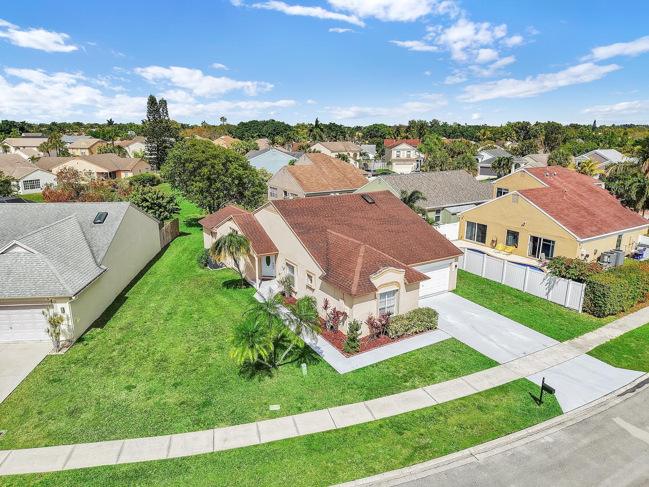22561 Middletown Drive, Boca Raton, FL 33428 — photo 10 of 47