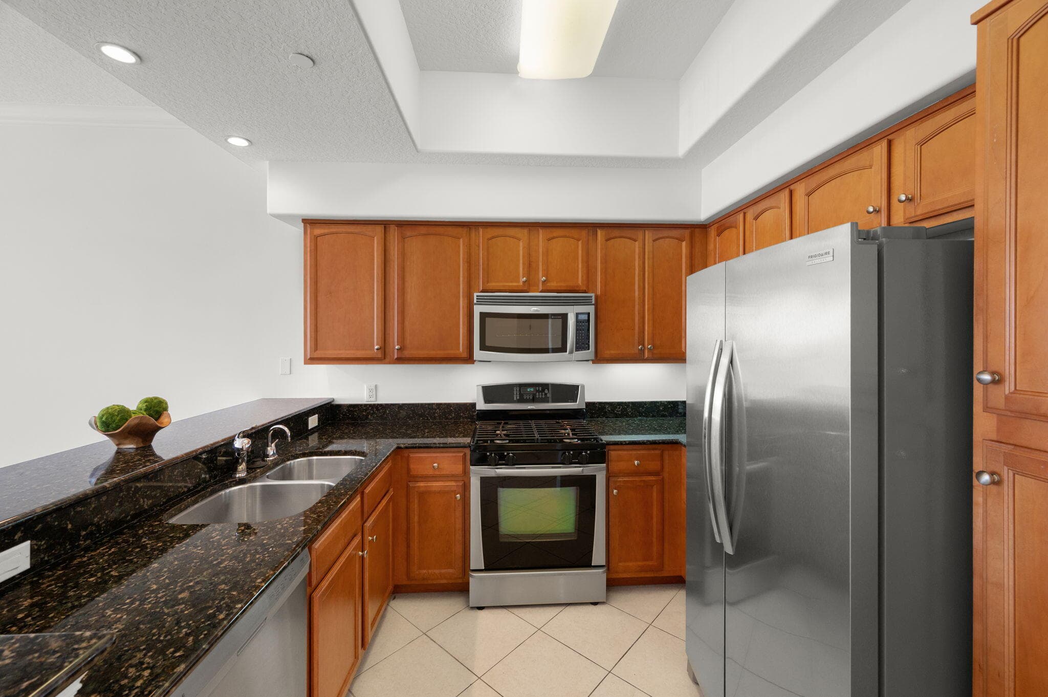 20 Orange Avenue Apt 411, Fort Pierce, FL 34950 — photo 11 of 21