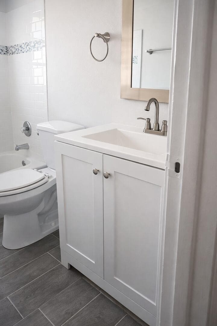 541 NE 48th Street Apt 205, Boca Raton, FL 33431 — photo 5 of 8