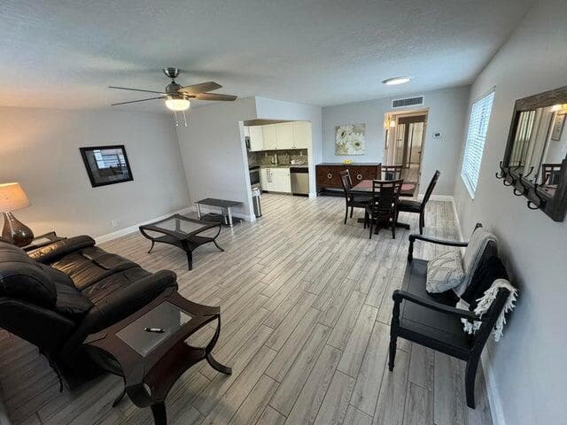 127 Flanders C, Delray Beach, FL 33484 — photo 1 of 31
