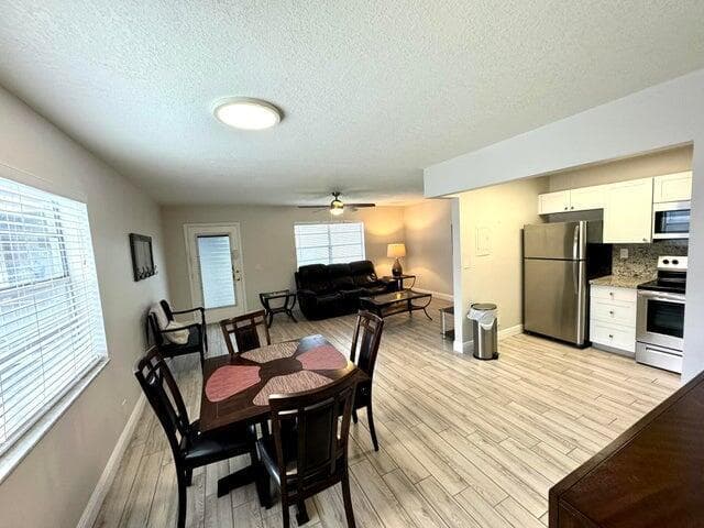 127 Flanders C, Delray Beach, FL 33484 — photo 3 of 31