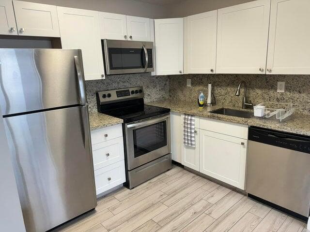 127 Flanders C, Delray Beach, FL 33484 — photo 8 of 31