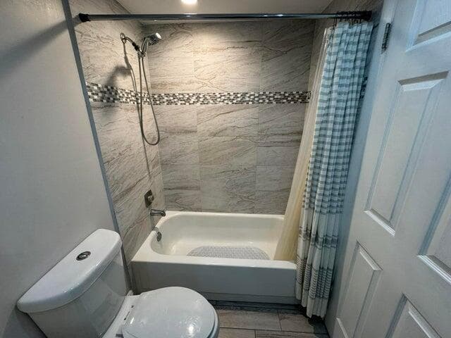 127 Flanders C, Delray Beach, FL 33484 — photo 14 of 31
