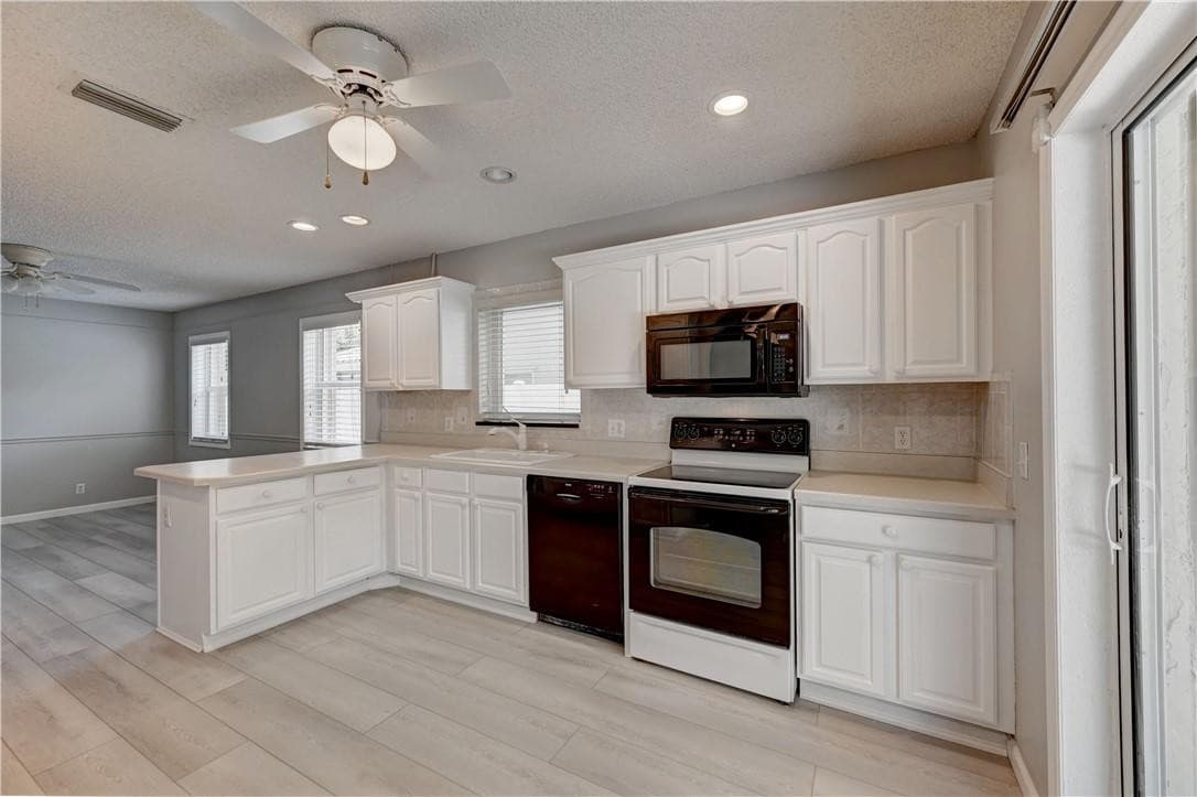 7743 W Country Club Boulevard, Boca Raton, FL 33487 — photo 4 of 39