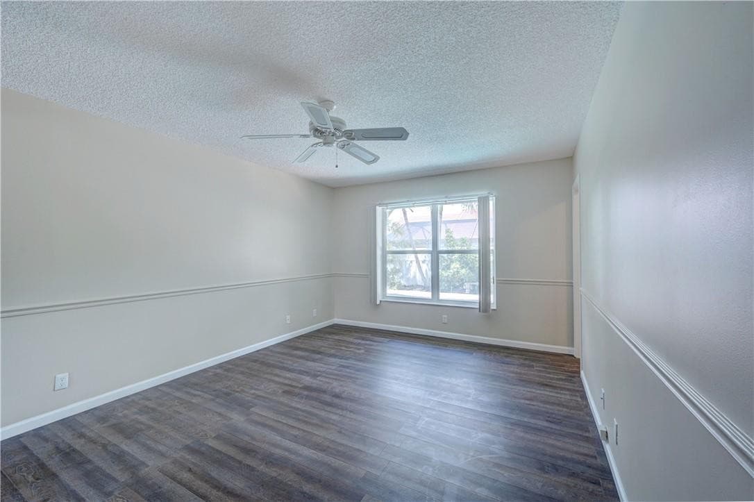 7743 W Country Club Boulevard, Boca Raton, FL 33487 — photo 13 of 39