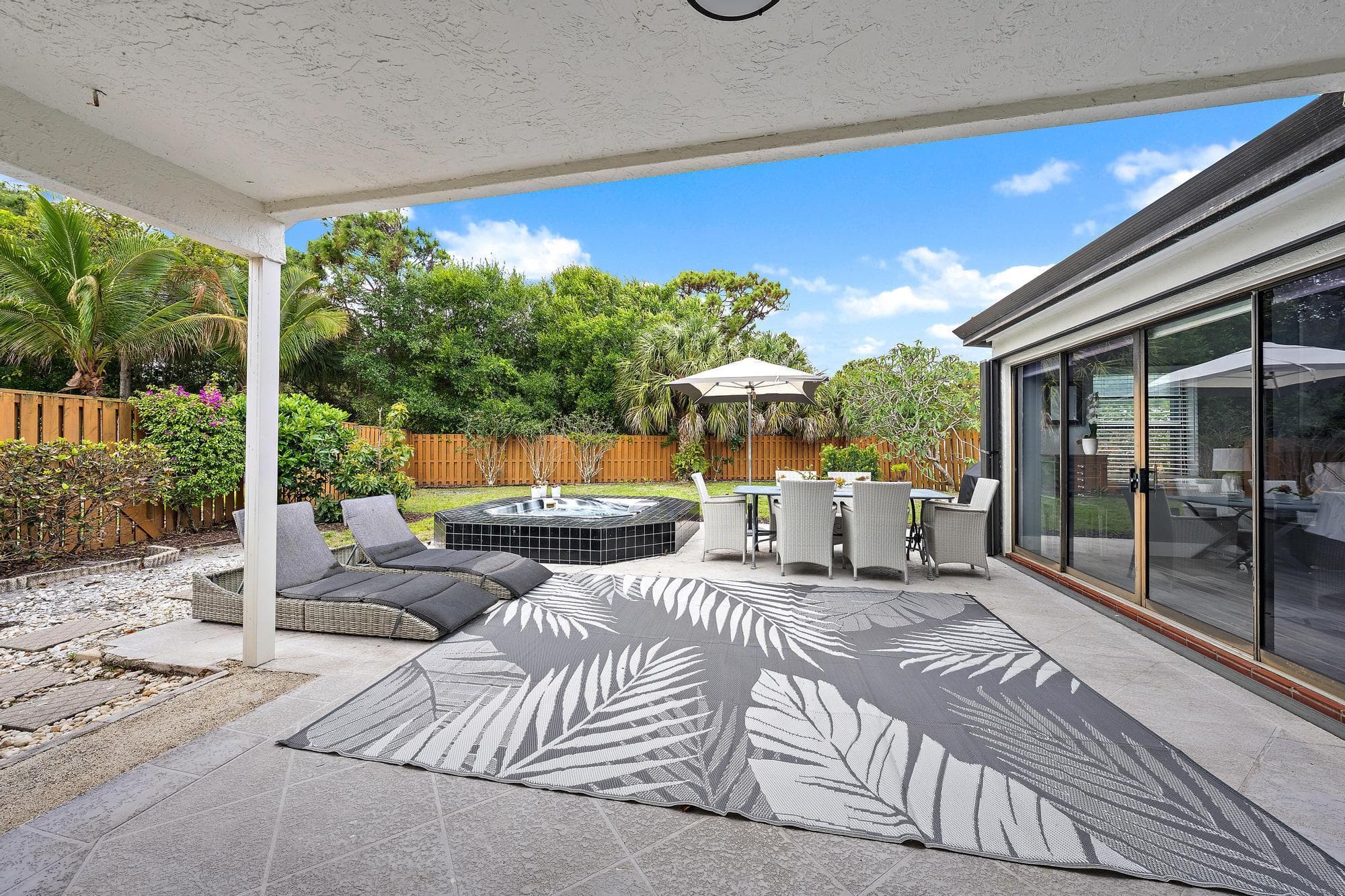 2596 La Cristal Circle, Palm Beach Gardens, FL 33410 — photo 22 of 57