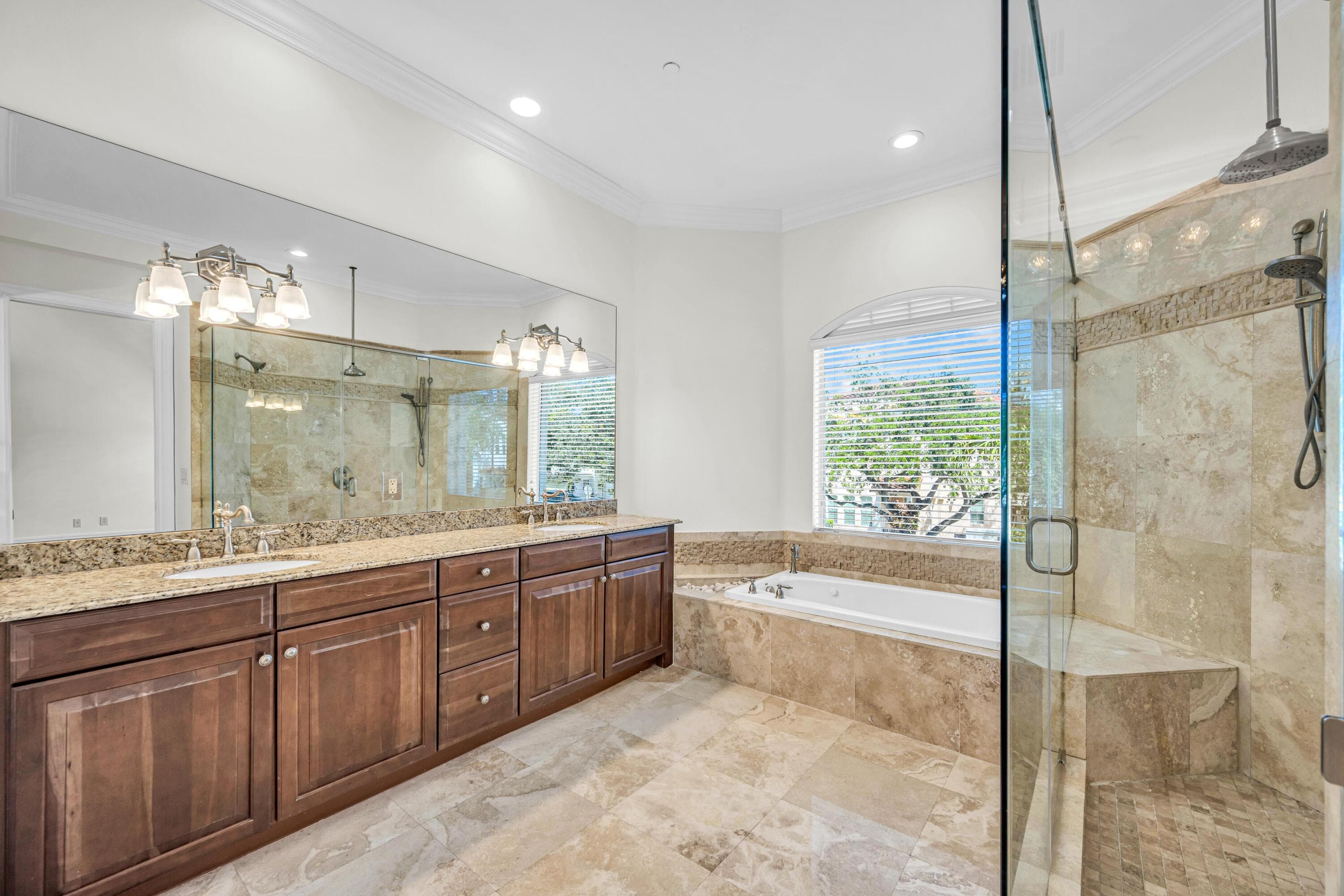 903 NE 17th Way 104, Fort Lauderdale, FL 33304 — photo 15 of 36