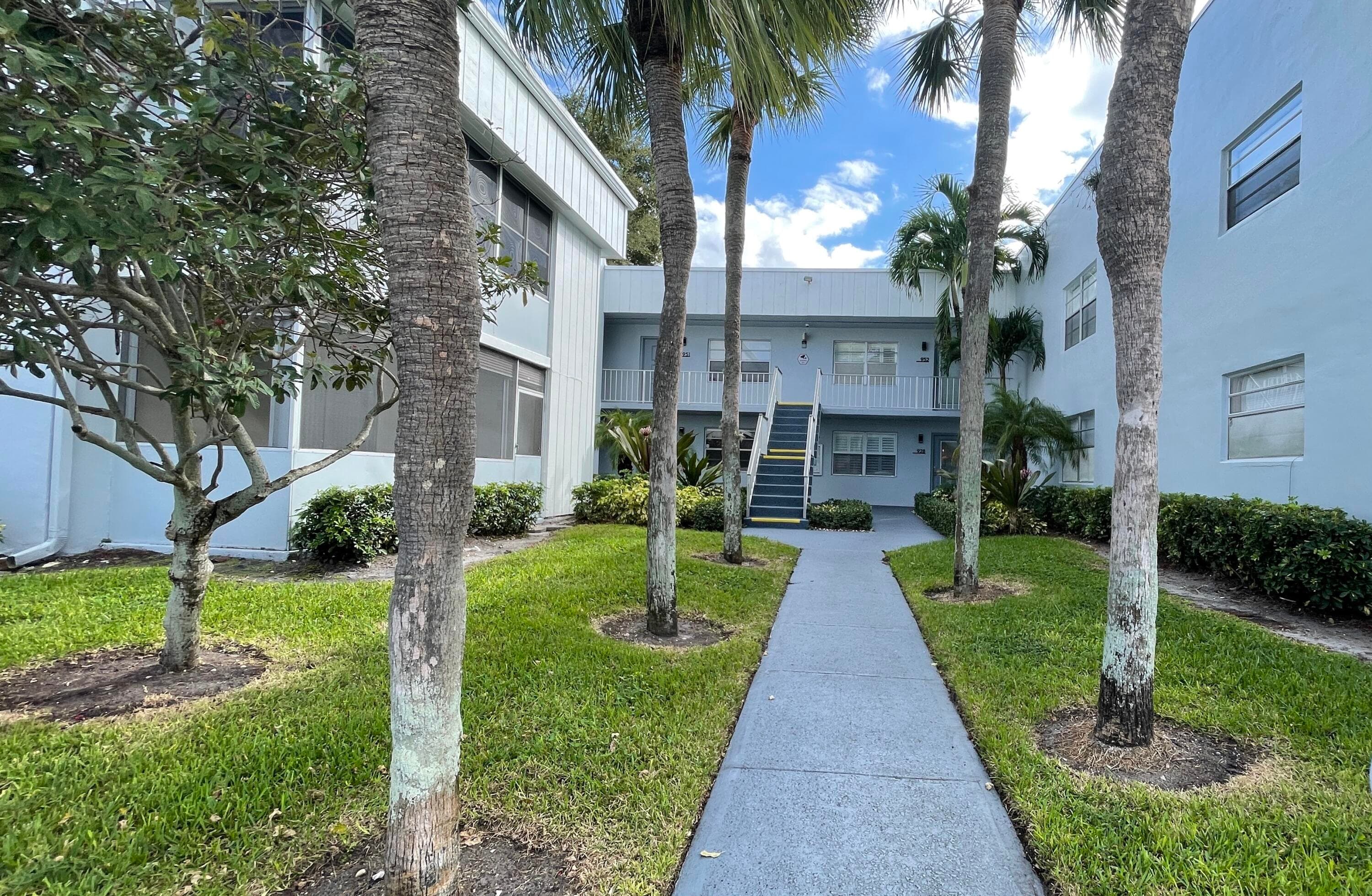 949 Normandy 949, Delray Beach, FL 33484 — photo 1 of 24
