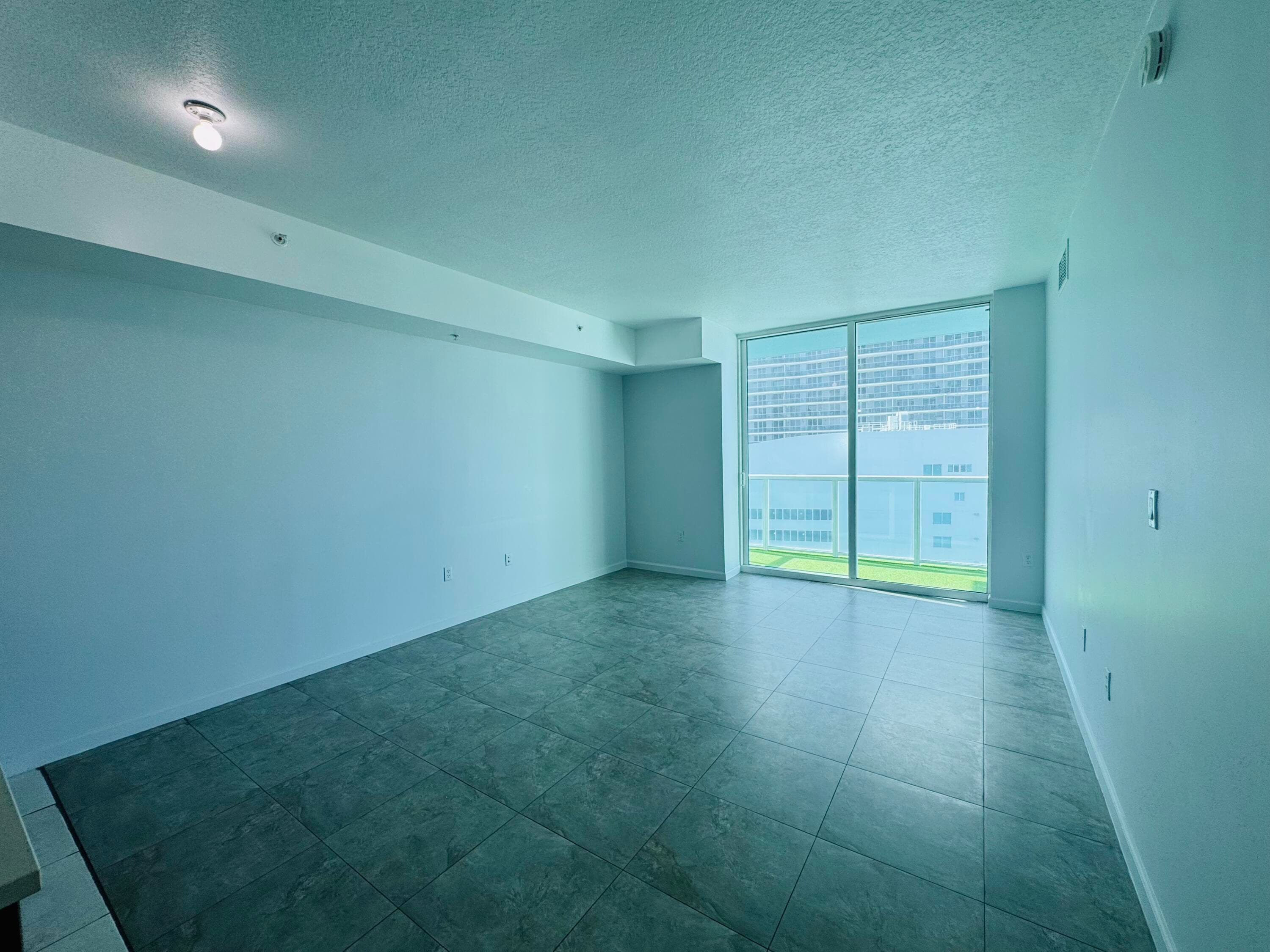 1900 N Bayshore Drive 3609, Miami, FL 33132 — photo 8 of 21