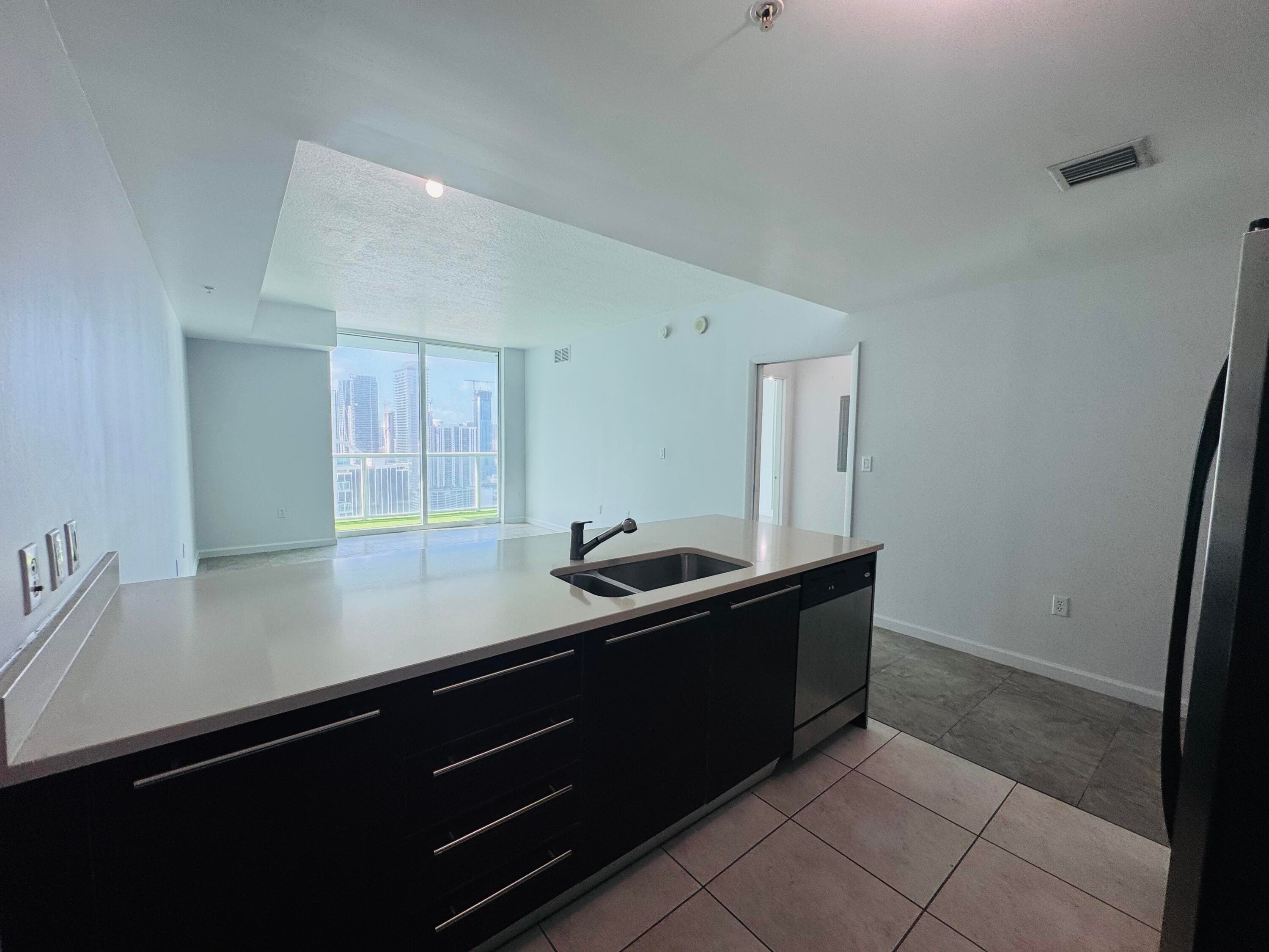 1900 N Bayshore Drive 3609, Miami, FL 33132 — photo 14 of 21
