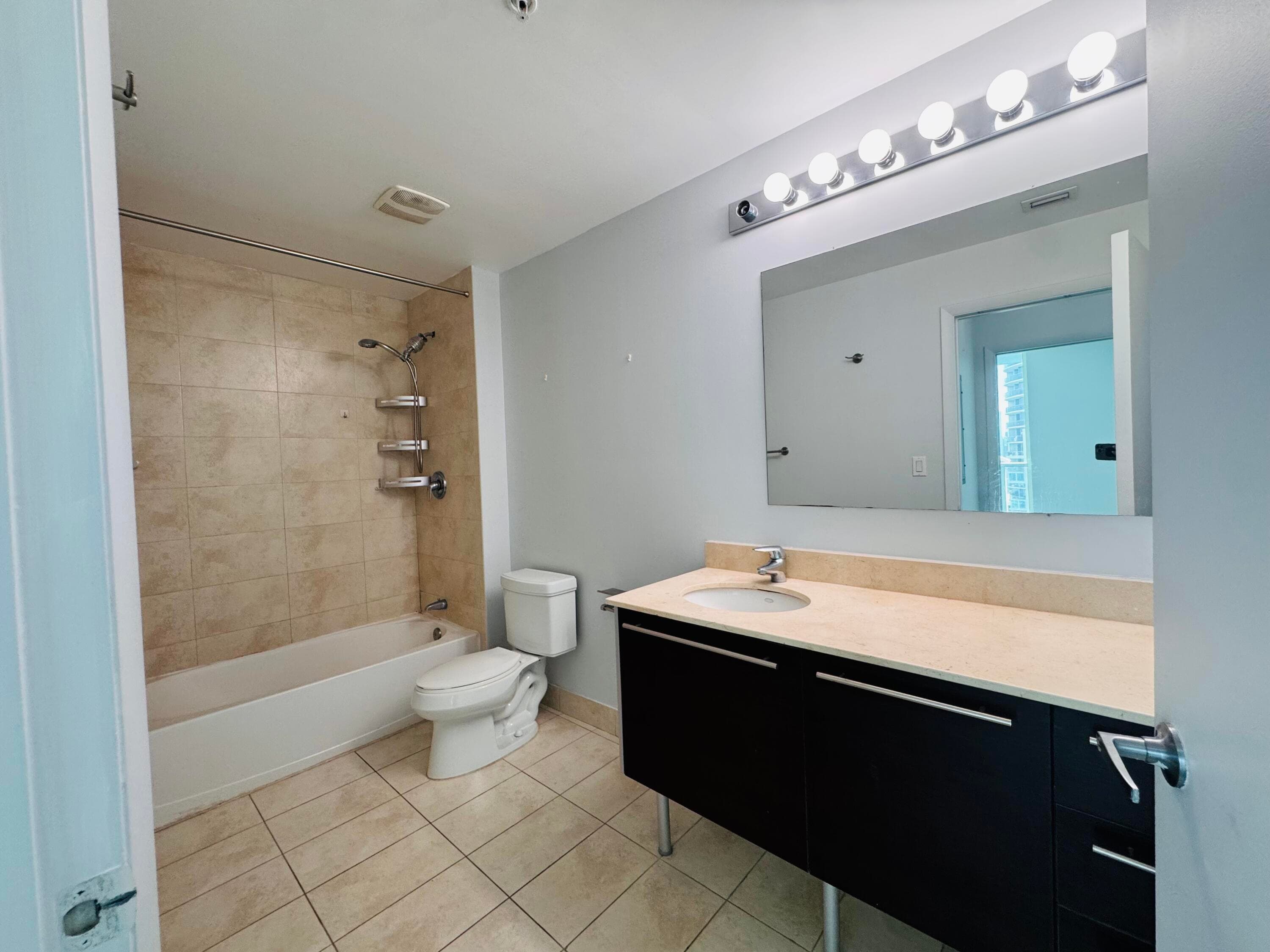 1900 N Bayshore Drive 3609, Miami, FL 33132 — photo 20 of 21