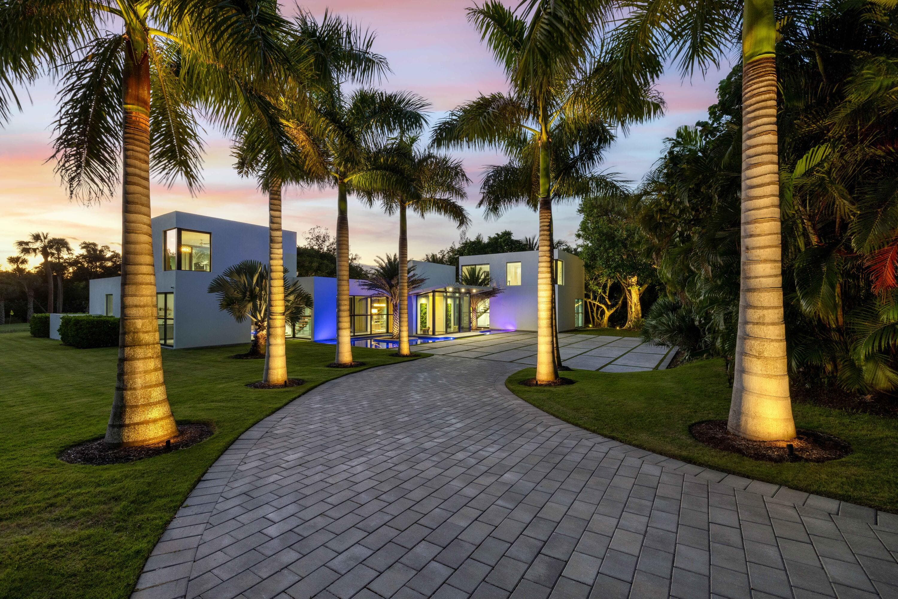 12 N Beach Road, Jupiter Island, FL 33455 — photo 2 of 62