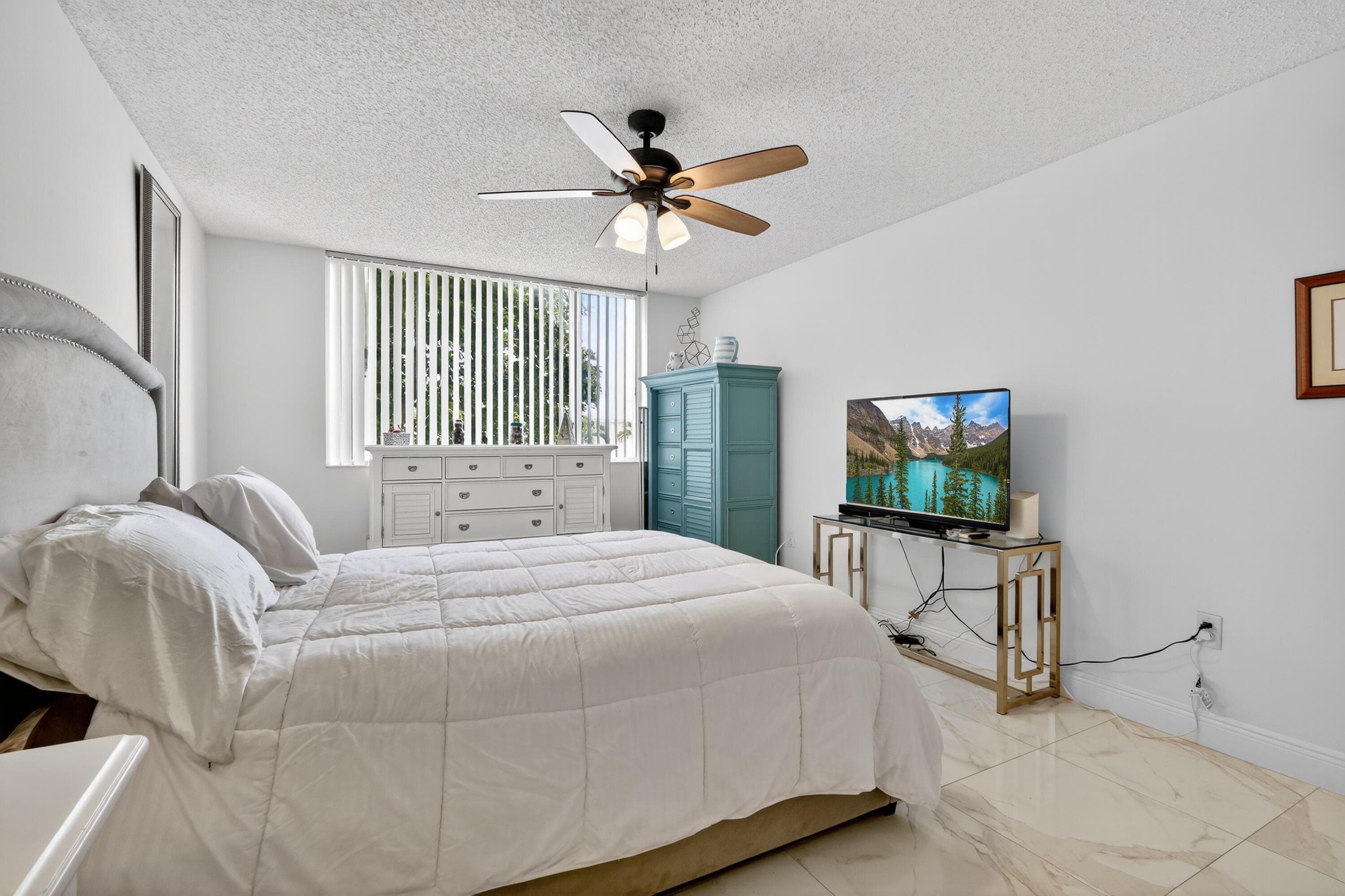 110 Half Moon Circle D2, Hypoluxo, FL 33462 — photo 10 of 44