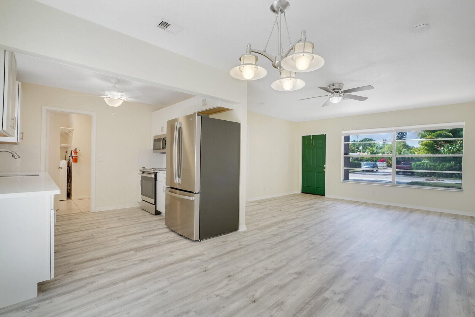 3800 Calvin Avenue, West Palm Beach, FL 33407 — photo 15 of 28