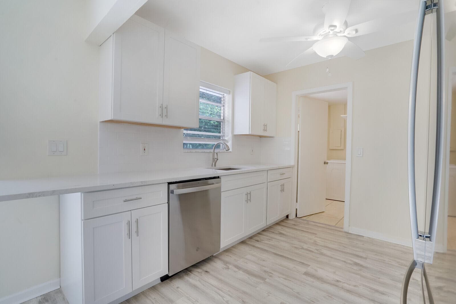 3800 Calvin Avenue, West Palm Beach, FL 33407 — photo 21 of 28