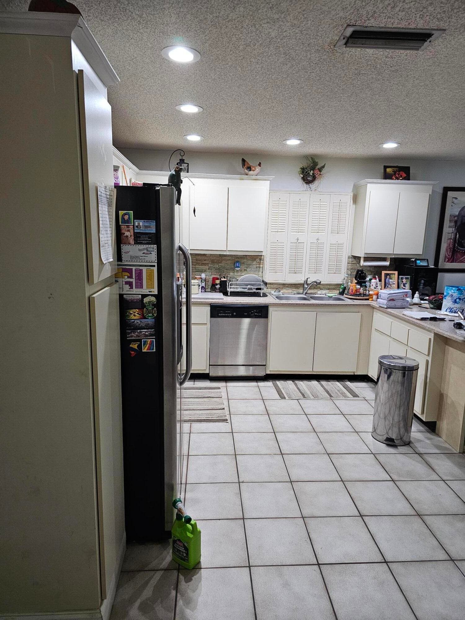 7230 NW 47th Place NW, Lauderhill, FL 33319 — photo 9 of 33
