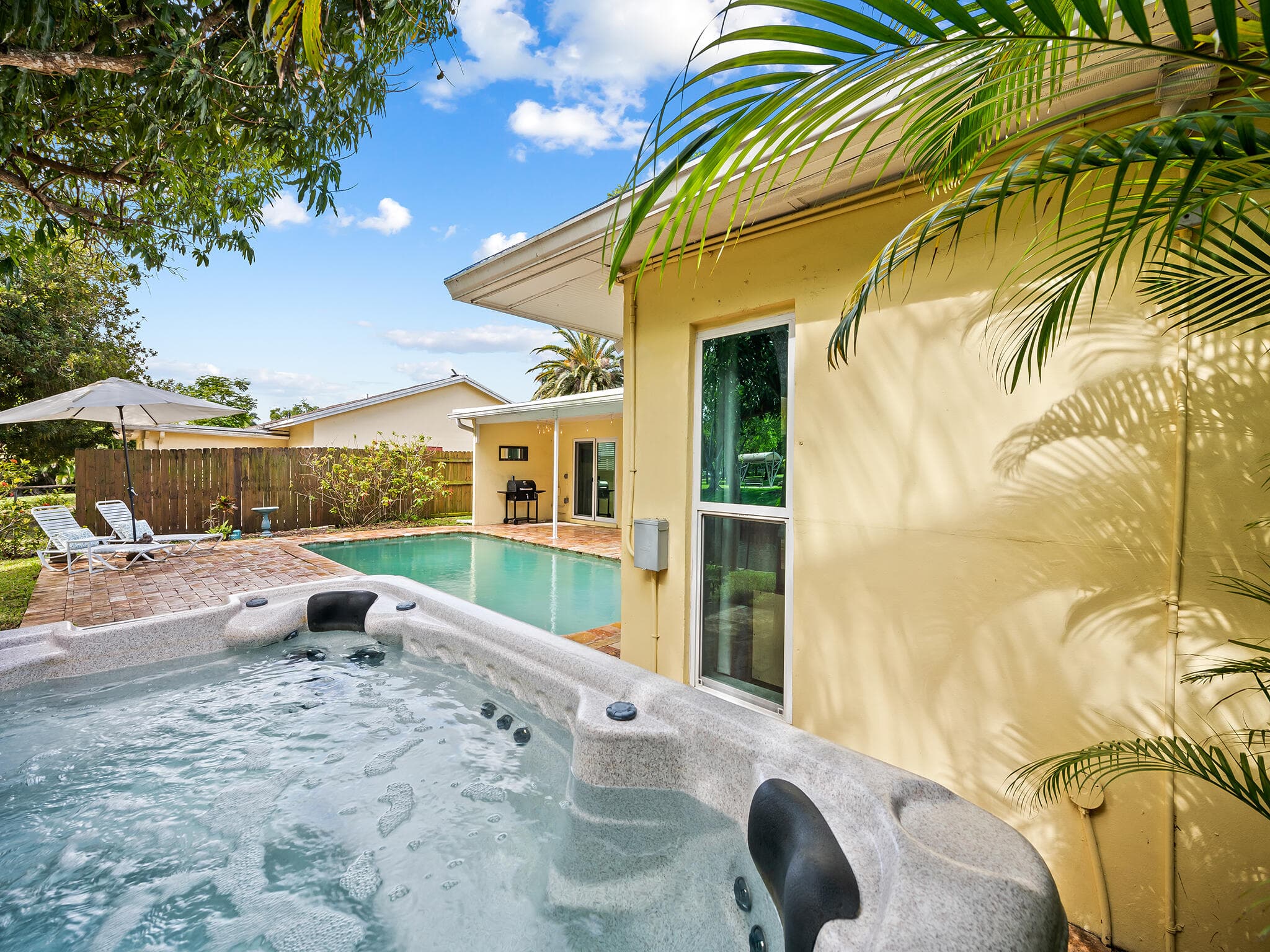 1320 SW 55th Avenue, Plantation, FL 33317 — photo 9 of 24