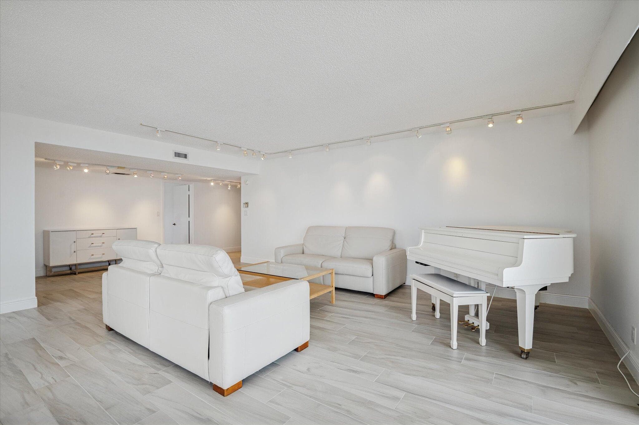 1010 S Ocean Boulevard 501, Pompano Beach, FL 33062 — photo 4 of 19