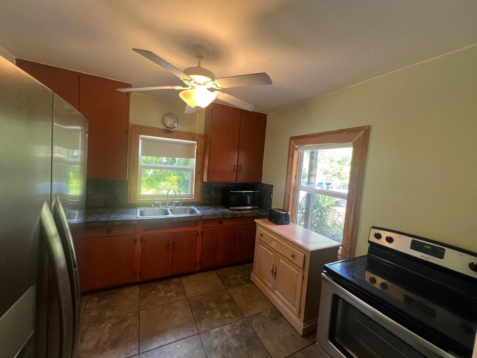1283 NE 115th Street, Miami, FL 33161 — photo 3 of 13