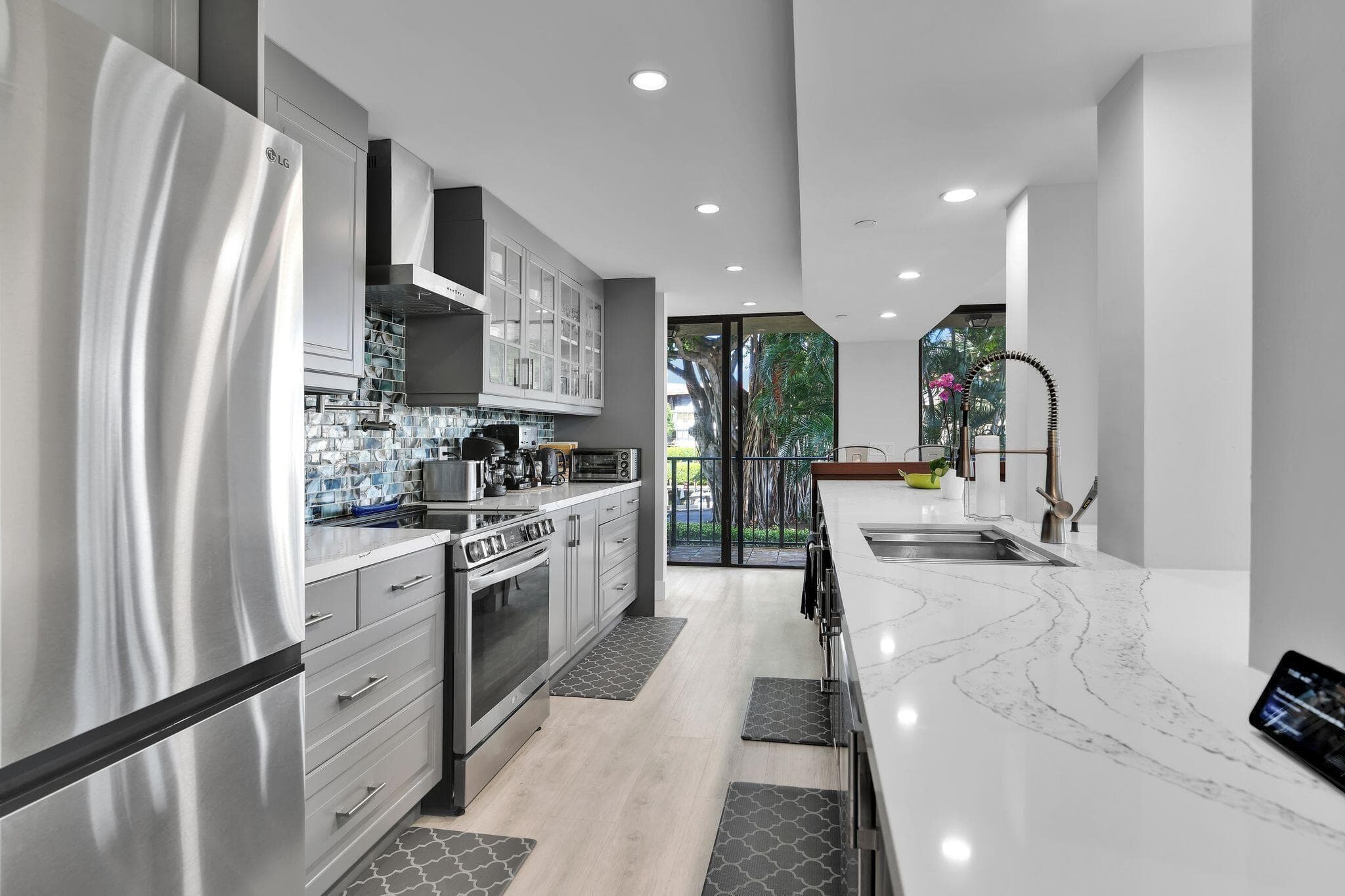 859 Jeffery Street 202, Boca Raton, FL 33487 — photo 1 of 99