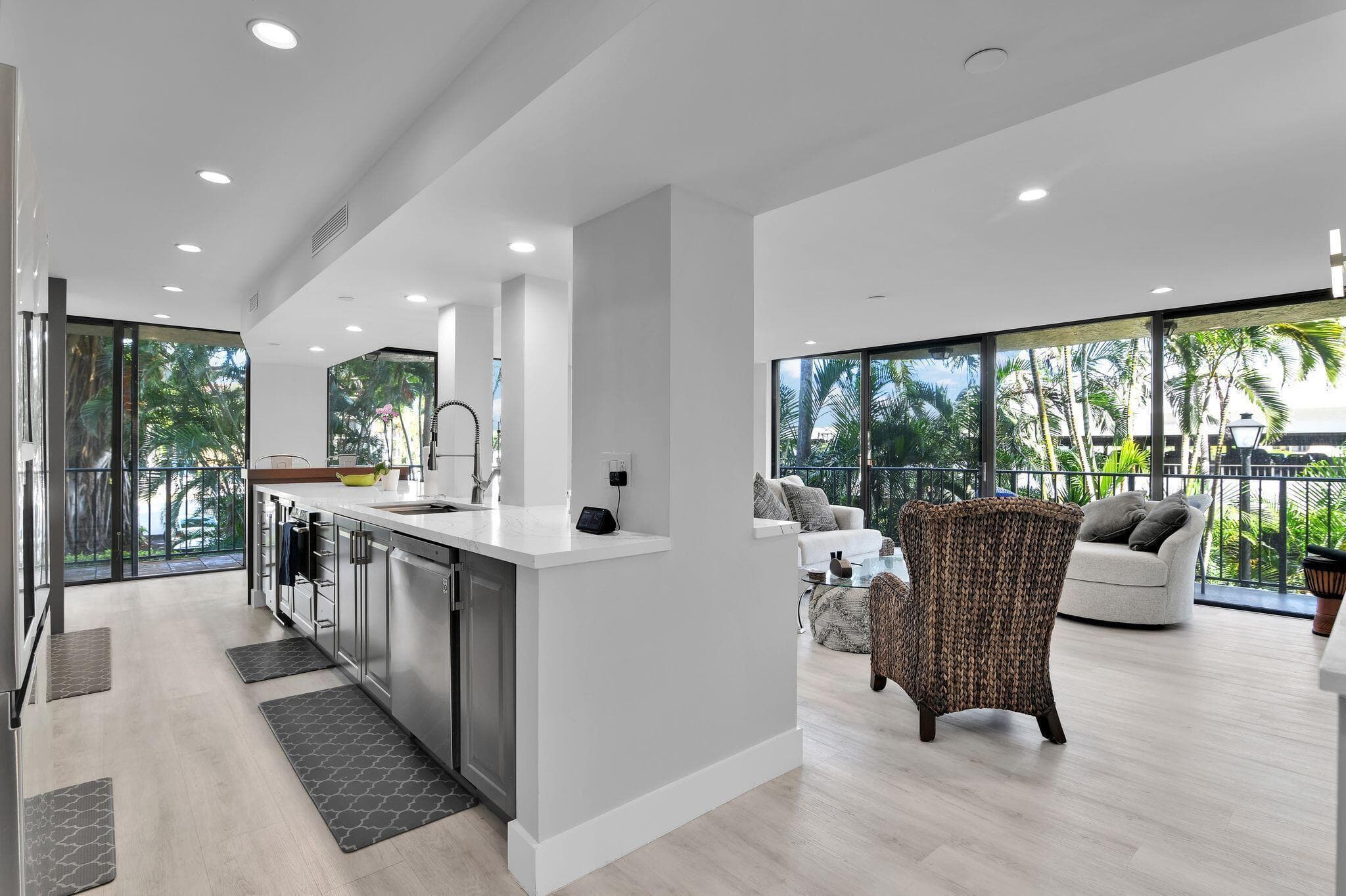 859 Jeffery Street 202, Boca Raton, FL 33487 — photo 5 of 99