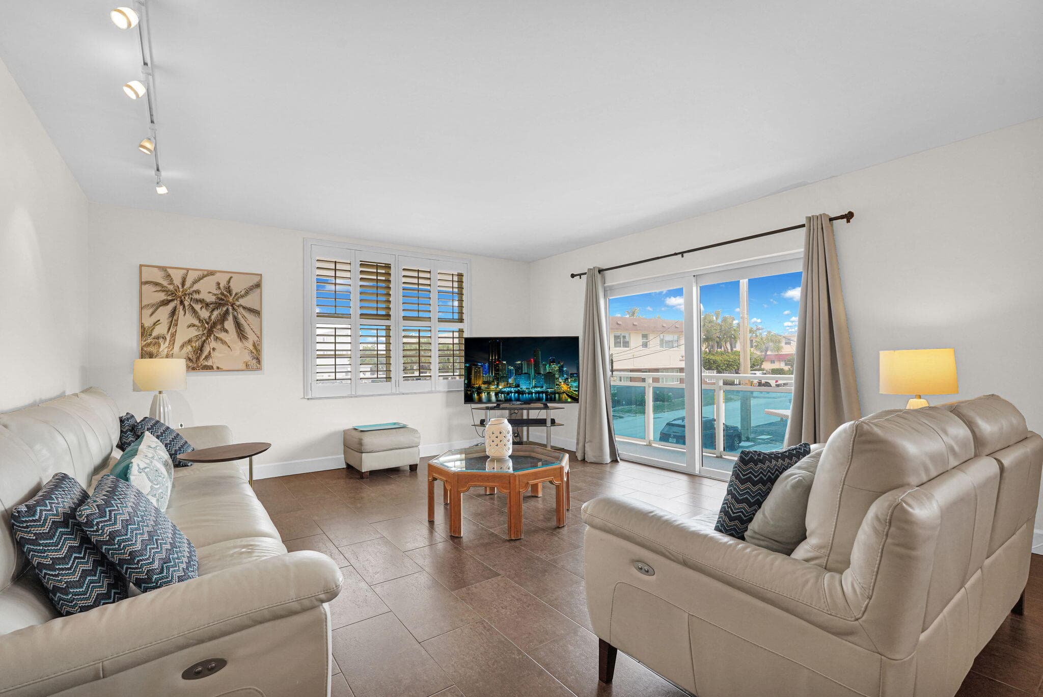 1701 S Ocean Drive 203, Hollywood, FL 33019 — photo 4 of 33
