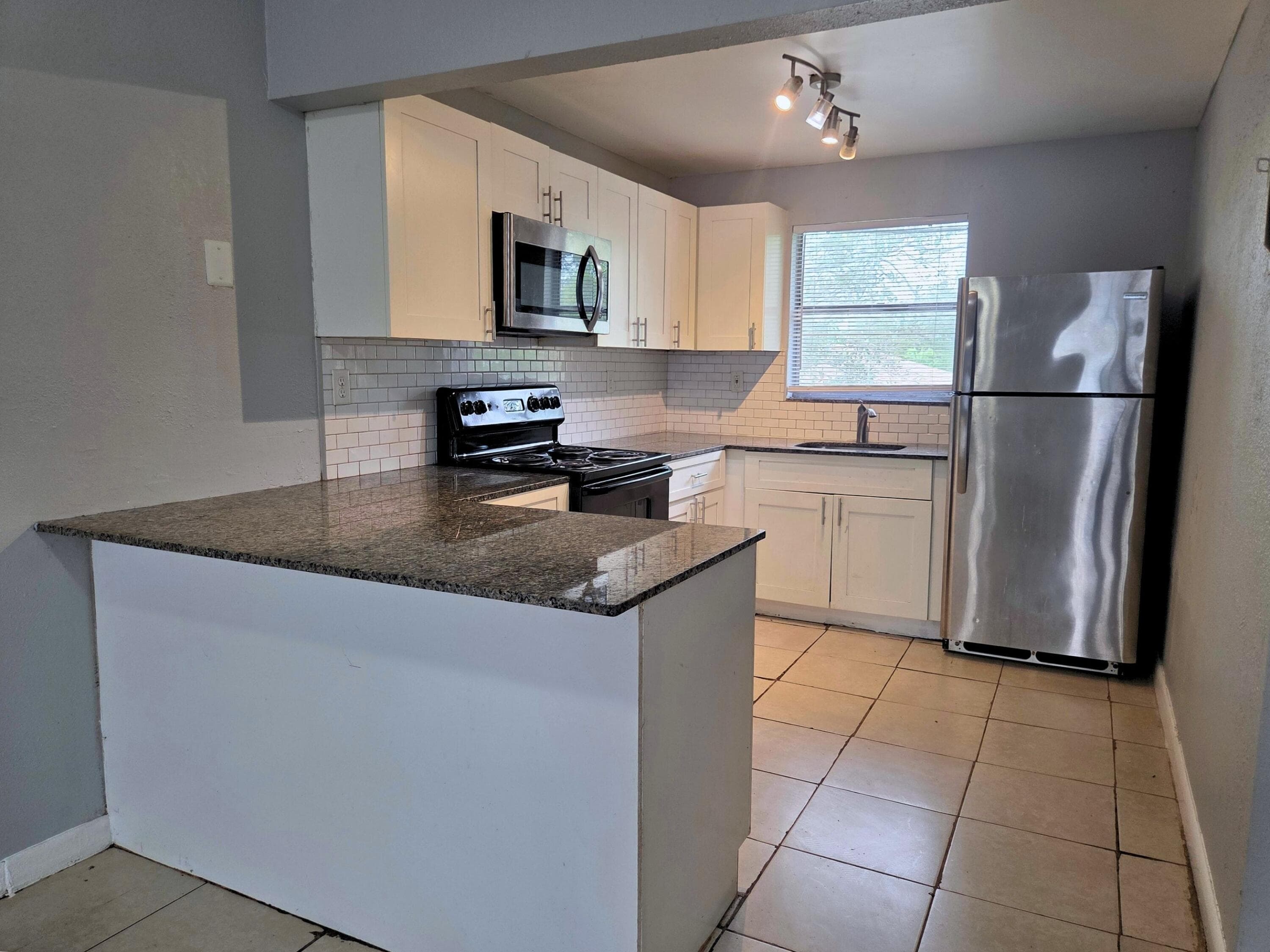 1441 NW 22nd Street 20, Fort Lauderdale, FL 33311 — photo 7 of 7