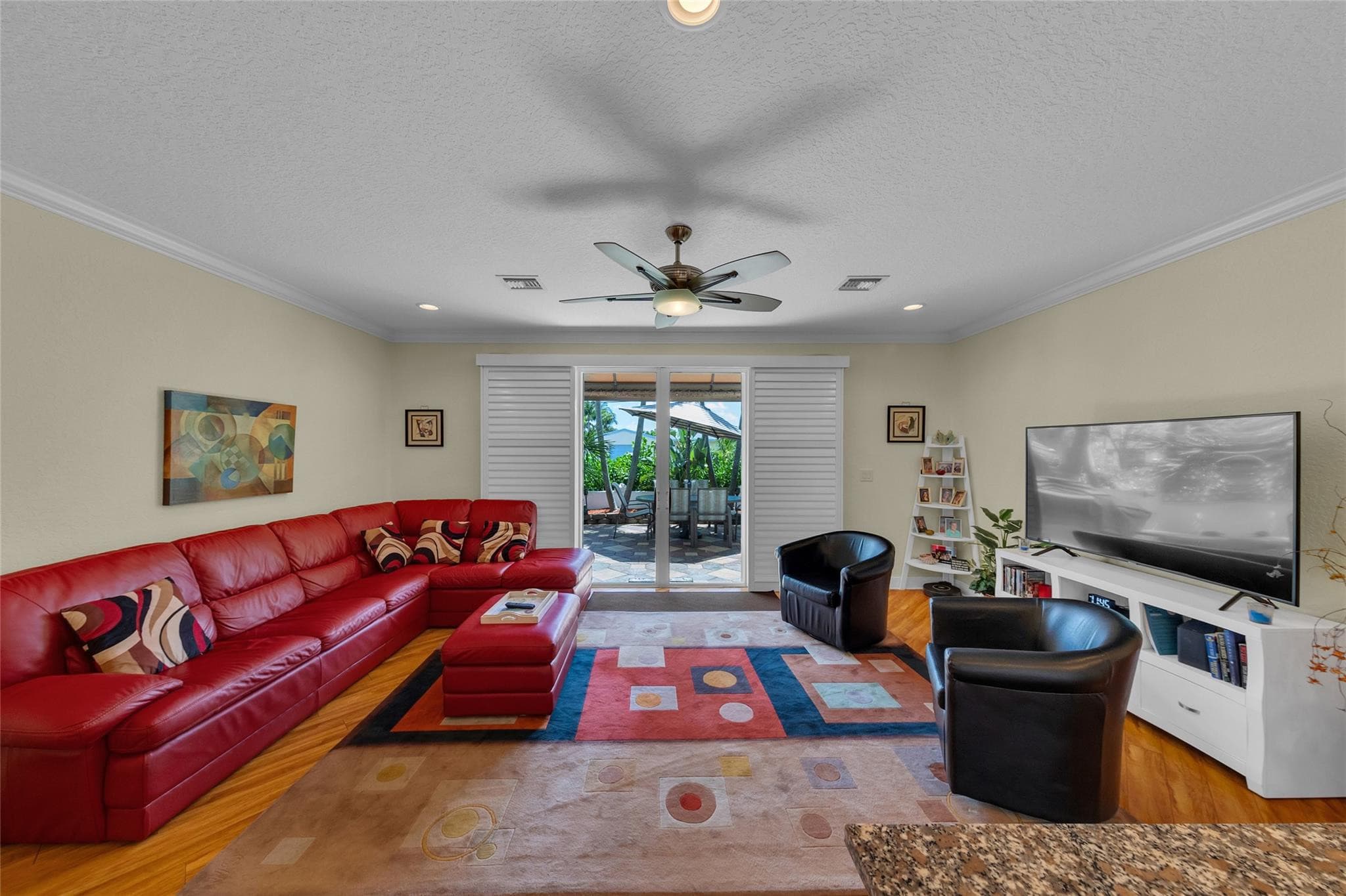 1327 SE 3rd Avenue, Pompano Beach, FL 33060 — photo 10 of 34