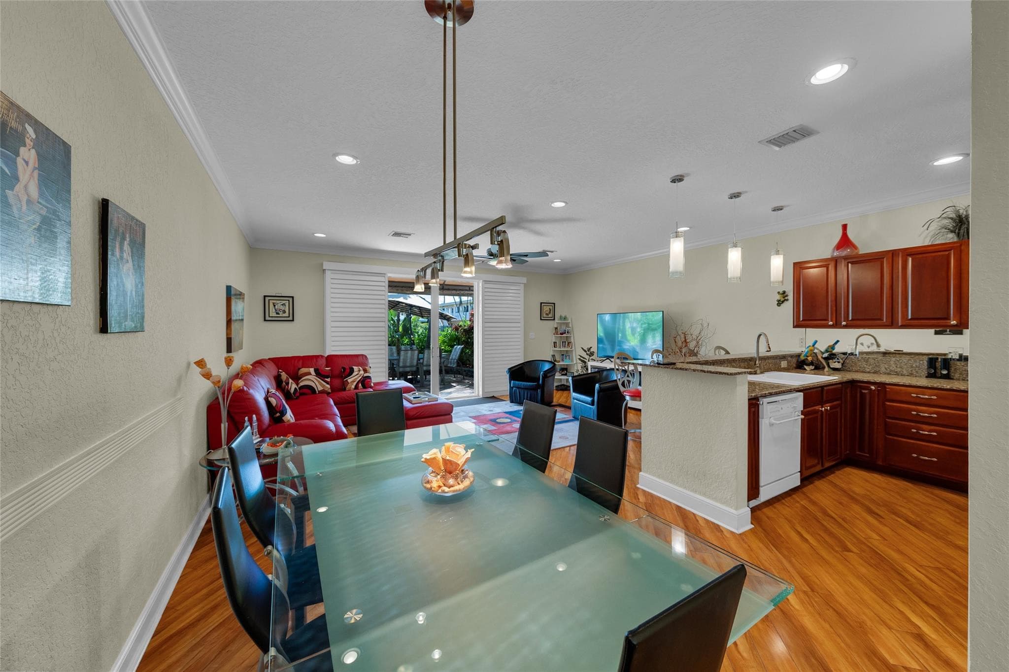 1327 SE 3rd Avenue, Pompano Beach, FL 33060 — photo 18 of 34