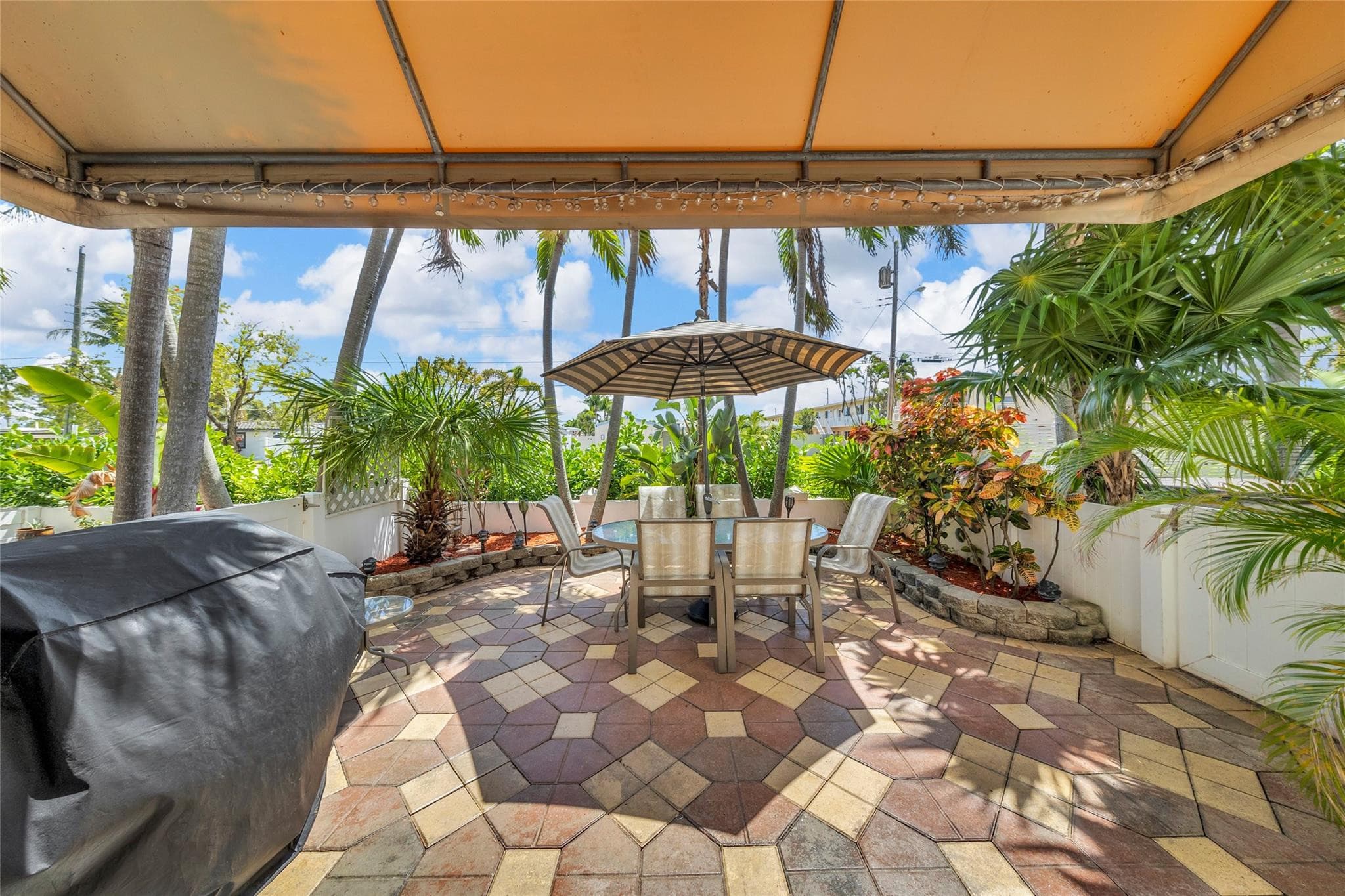 1327 SE 3rd Avenue, Pompano Beach, FL 33060 — photo 30 of 34