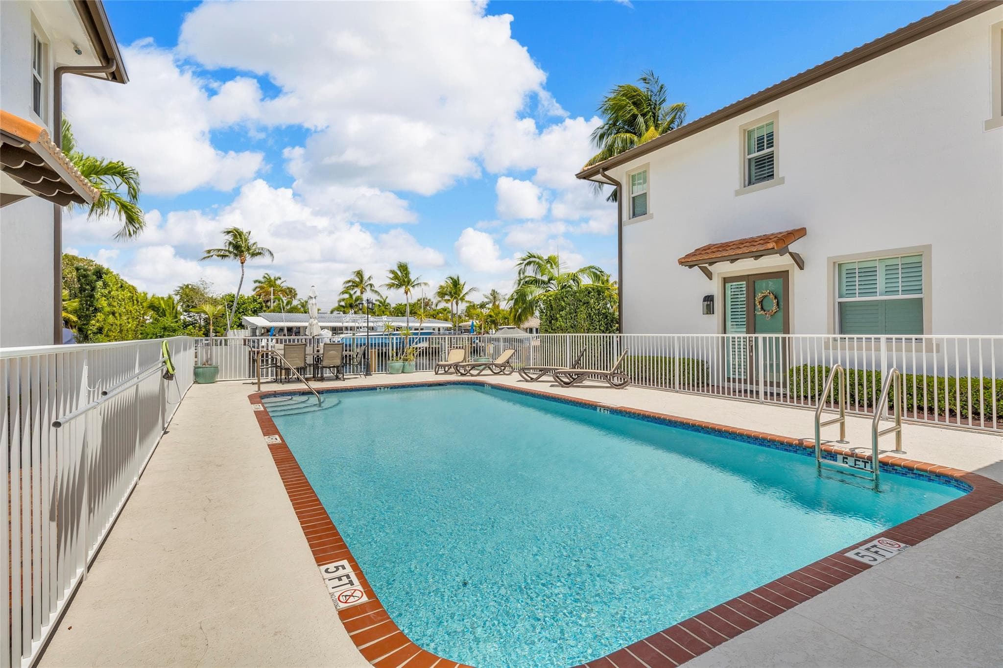 1327 SE 3rd Avenue, Pompano Beach, FL 33060 — photo 32 of 34