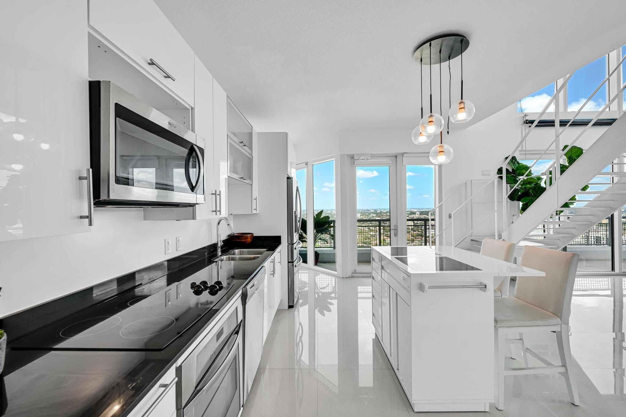60 SW 13th Street 4013, Miami, FL 33130 — photo 4 of 37