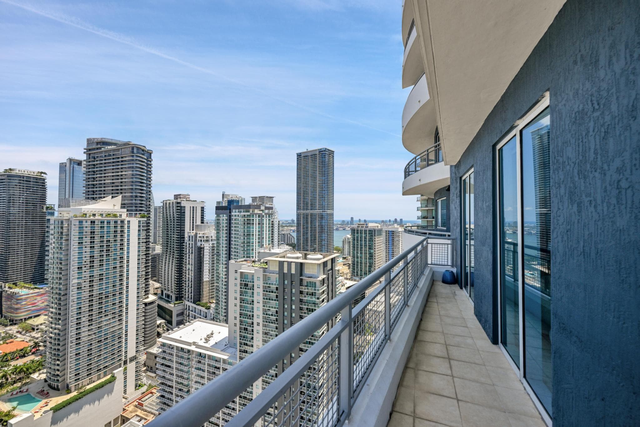 60 SW 13th Street 4013, Miami, FL 33130 — photo 19 of 37