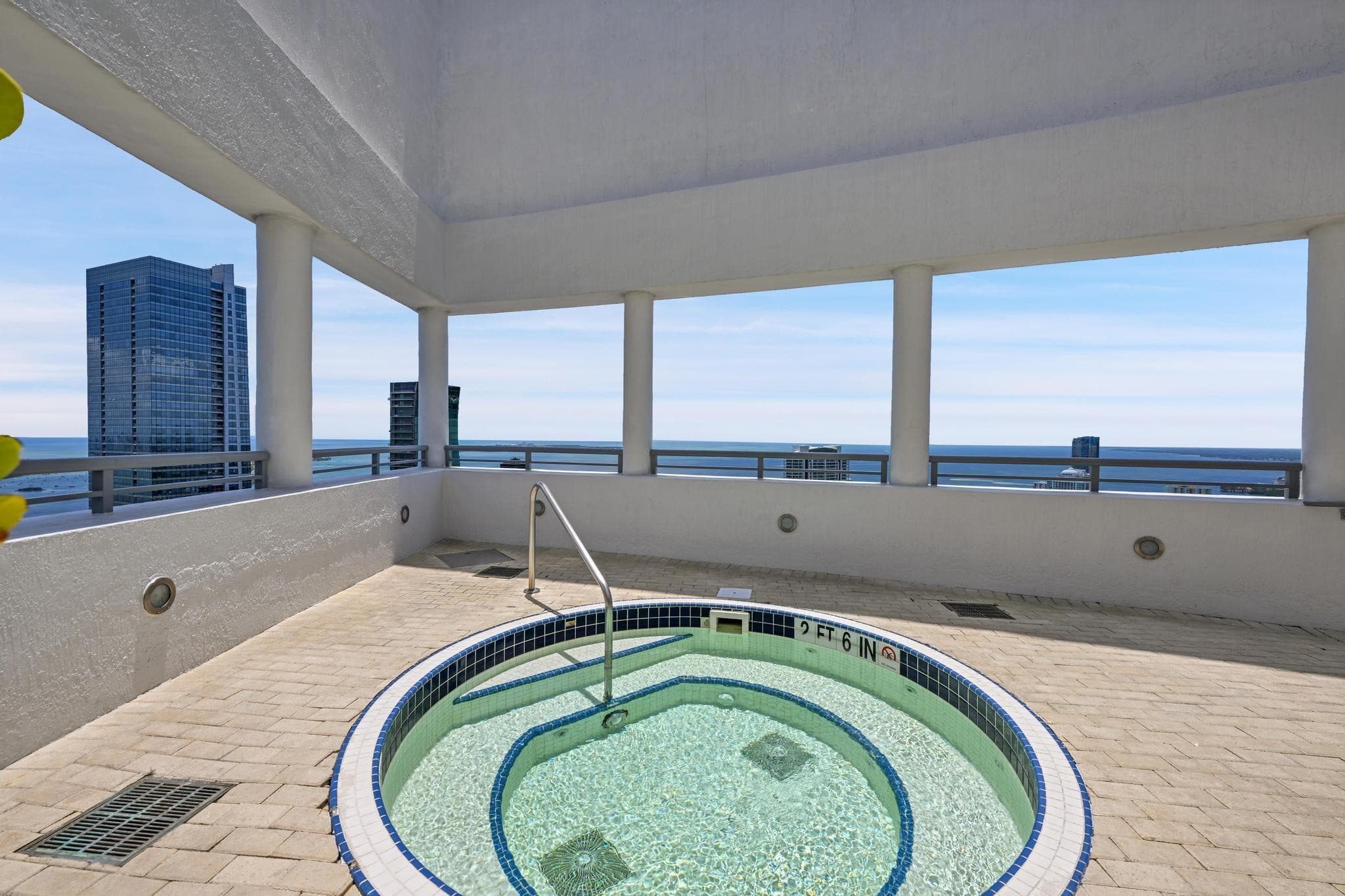 60 SW 13th Street 4013, Miami, FL 33130 — photo 29 of 37