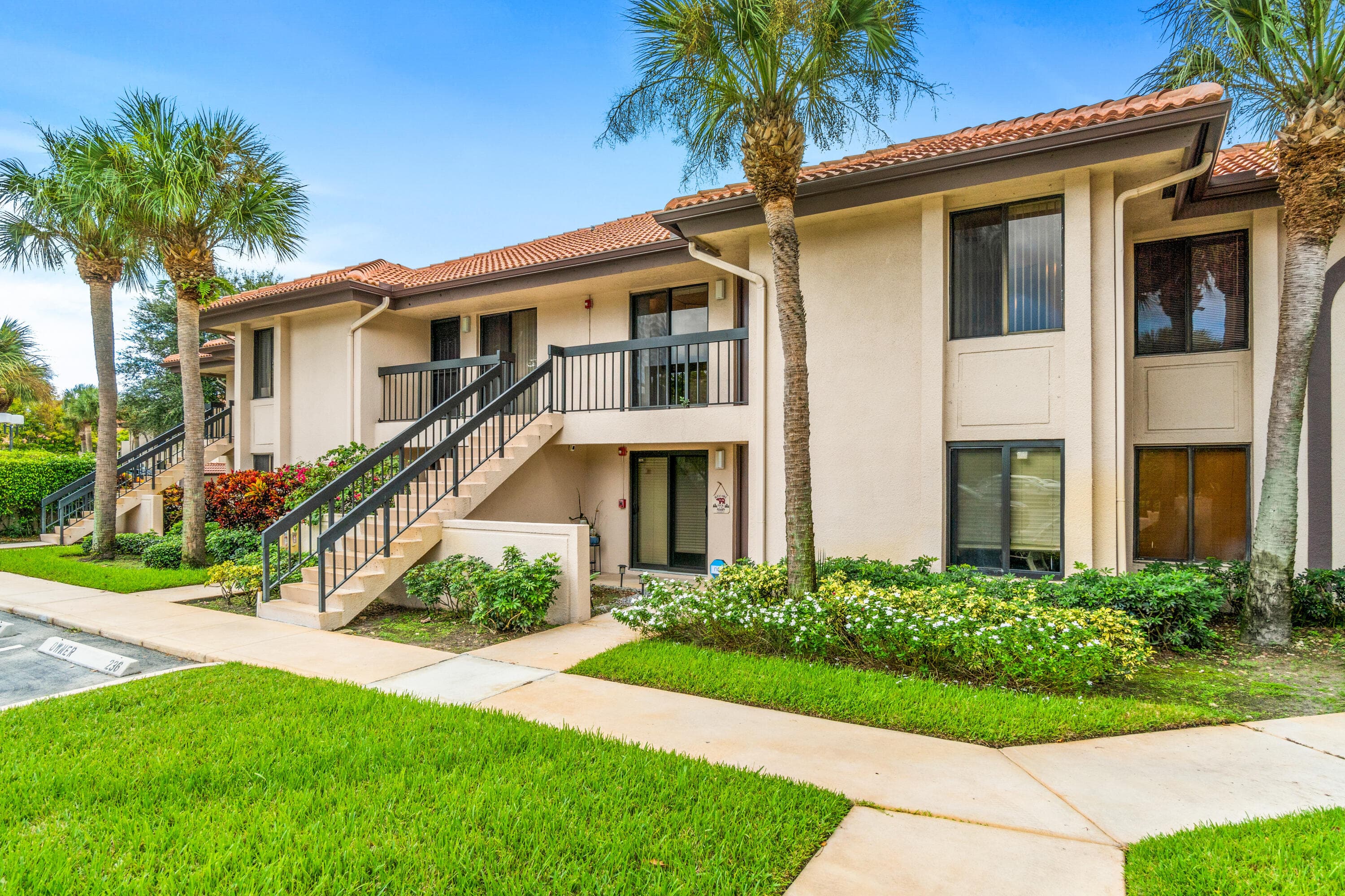 5151 W Club Circle 206, Boca Raton, FL 33487 — photo 3 of 22