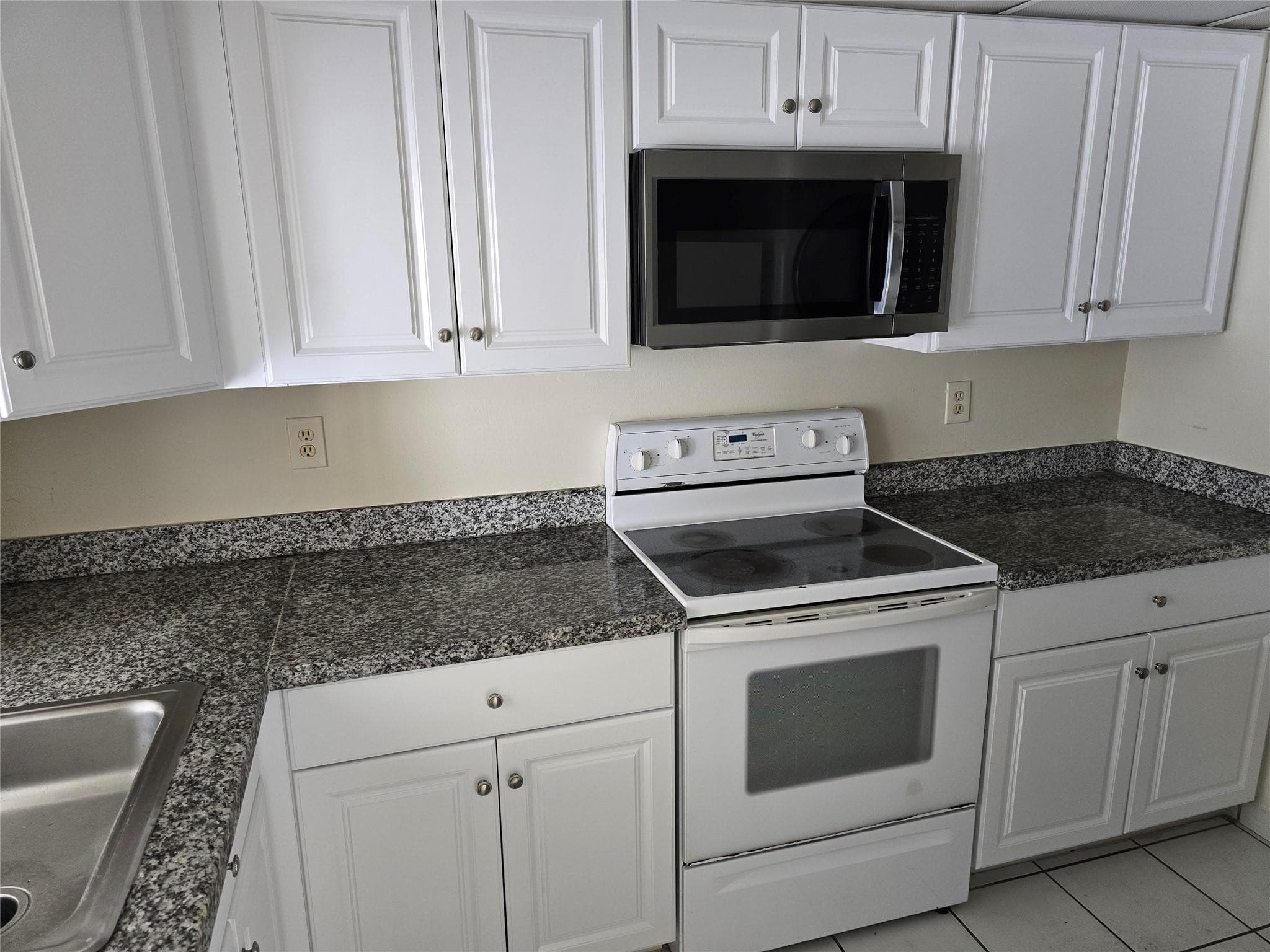 10050 Winding Lake Road 103, Sunrise, FL 33351 — photo 2 of 15