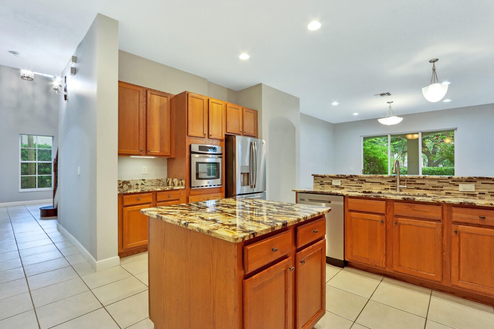 1904 Flower Drive, Palm Beach Gardens, FL 33410 — photo 13 of 48