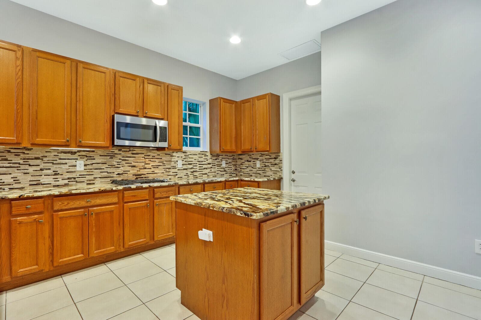 1904 Flower Drive, Palm Beach Gardens, FL 33410 — photo 15 of 48