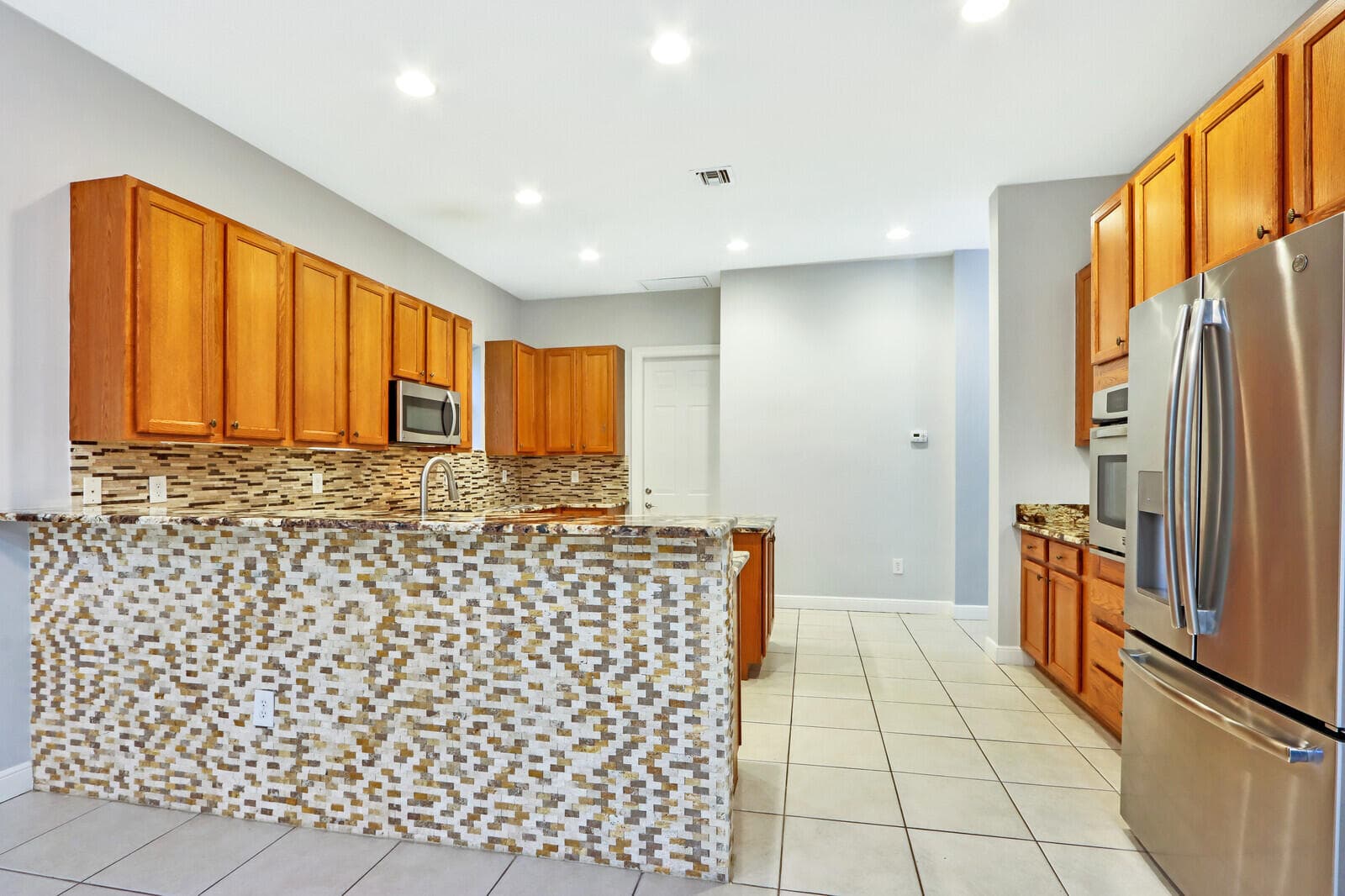 1904 Flower Drive, Palm Beach Gardens, FL 33410 — photo 16 of 48