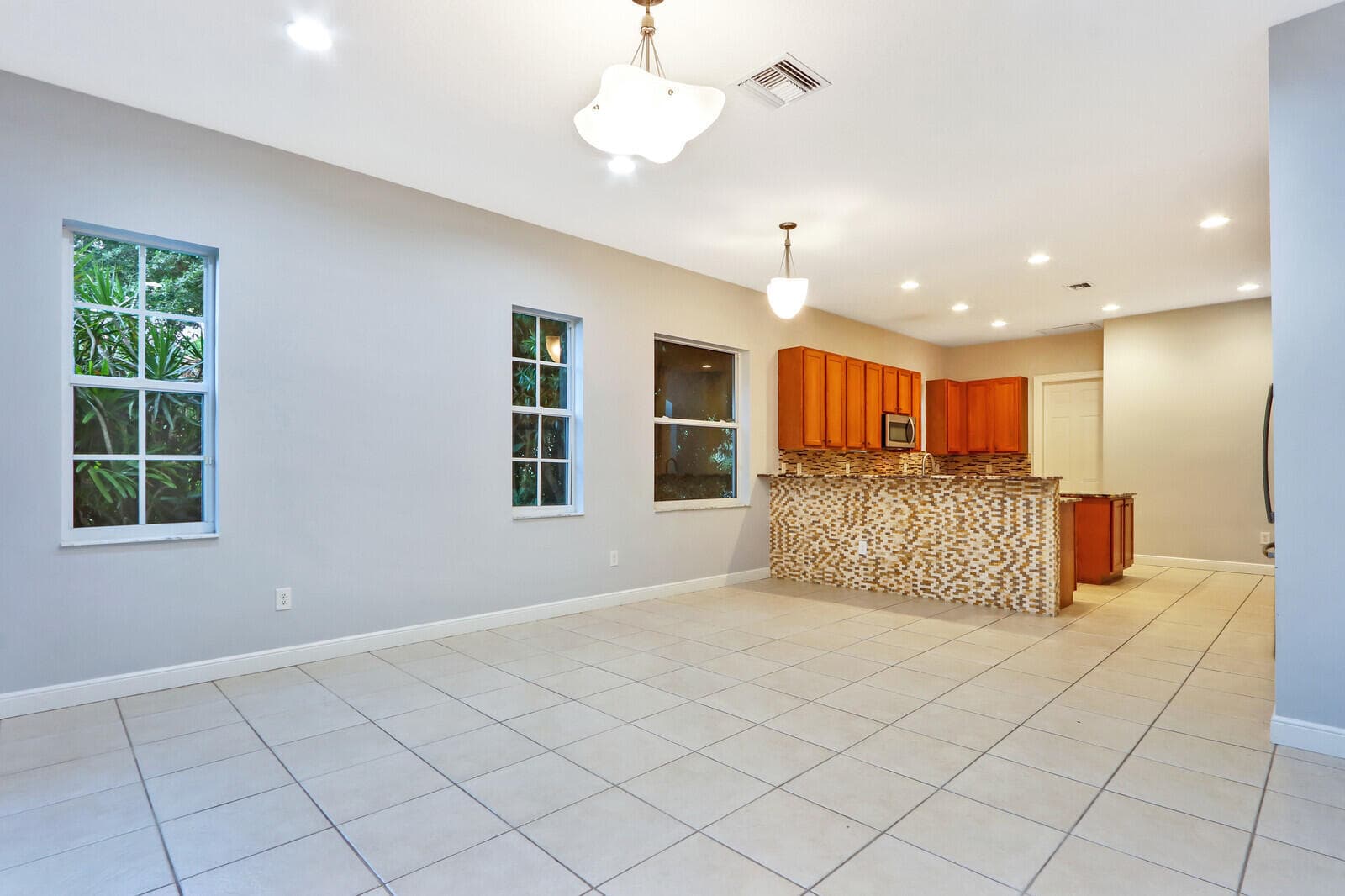 1904 Flower Drive, Palm Beach Gardens, FL 33410 — photo 17 of 48