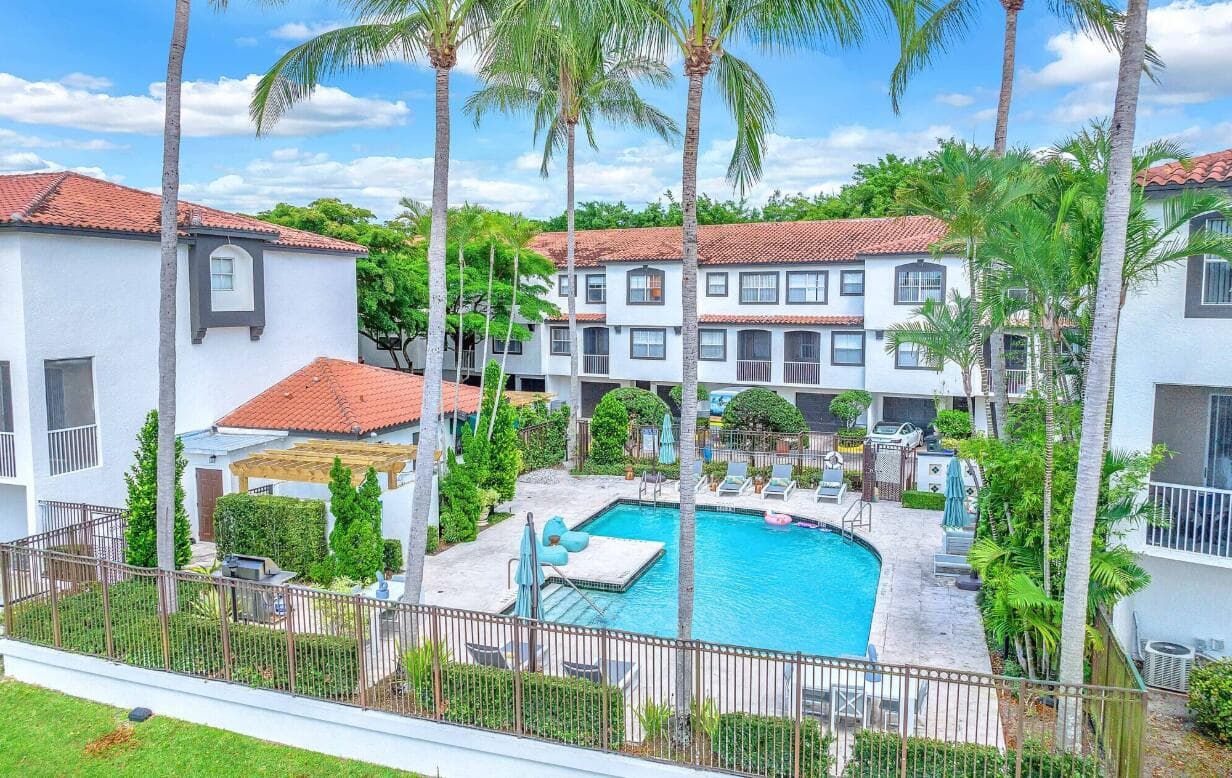 20889 Saint Andrews Boulevard, Boca Raton, FL 33433 — photo 2 of 5